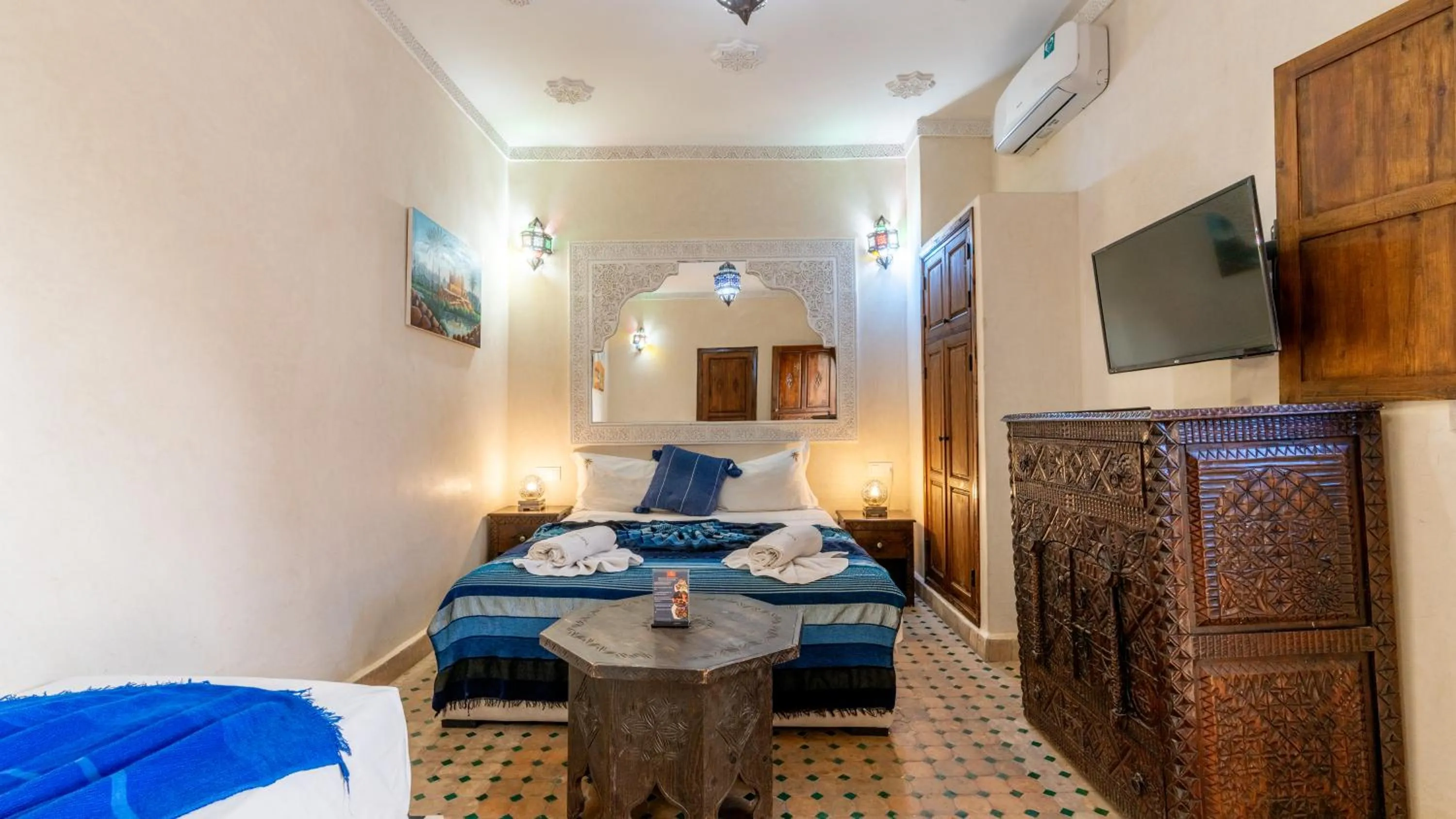 Bed in Riad Ghali Hotel & SPA