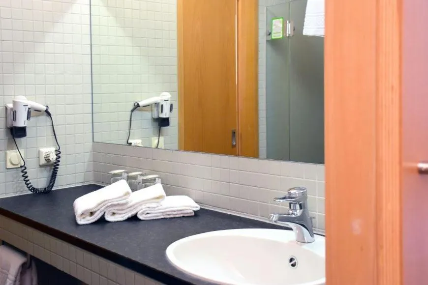 Bathroom in Robert-Schuman-Haus