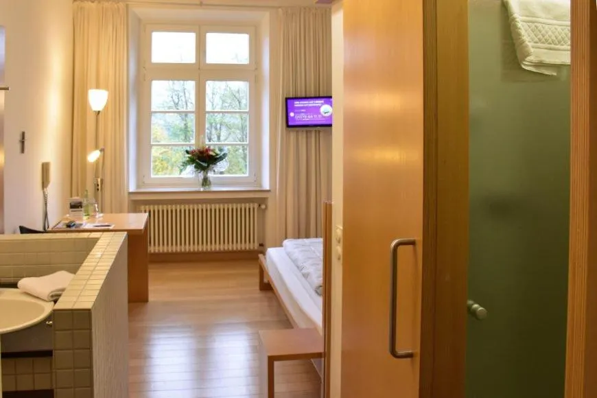 Photo of the whole room in Robert-Schuman-Haus