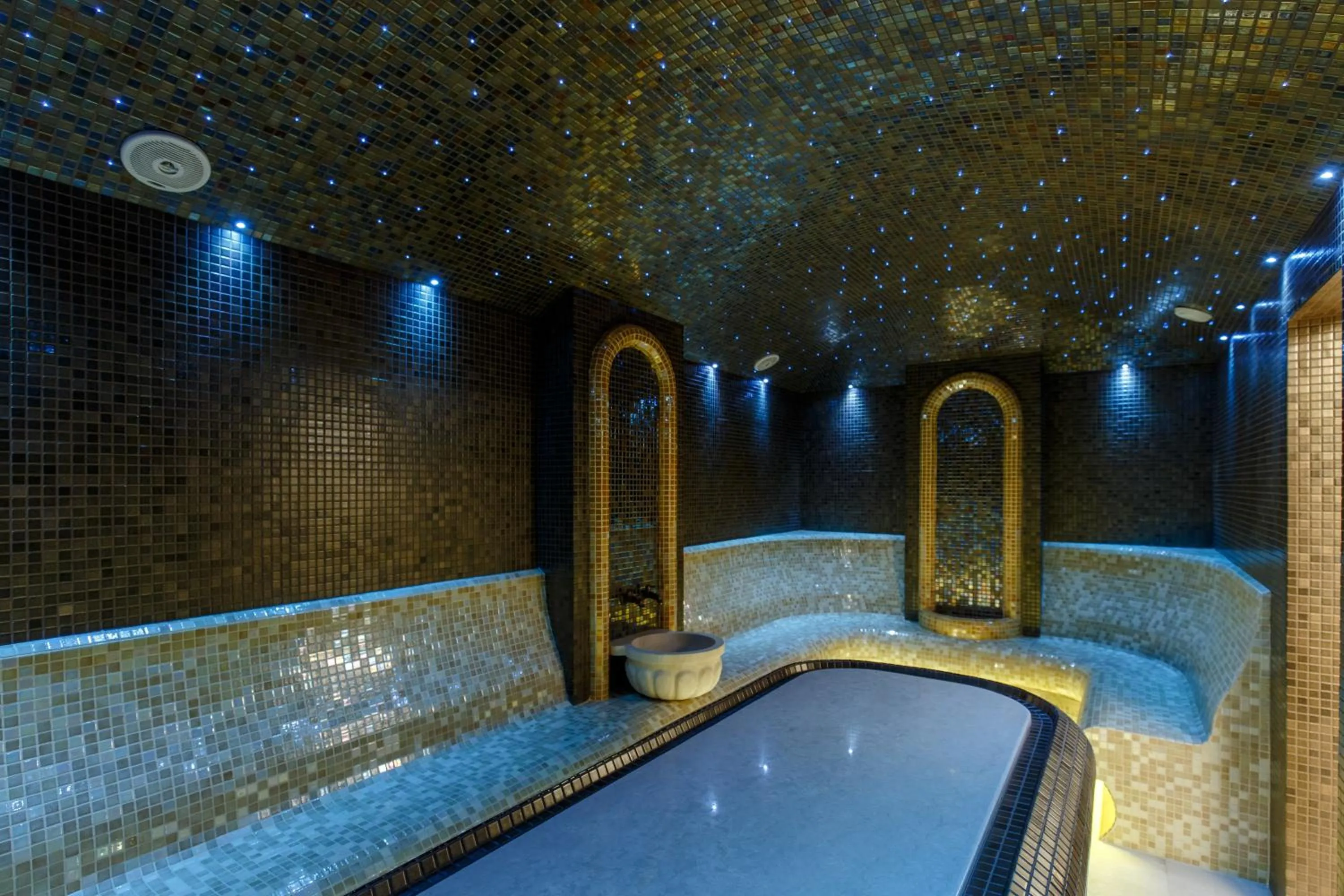 Steam room in Hotel Gabriela