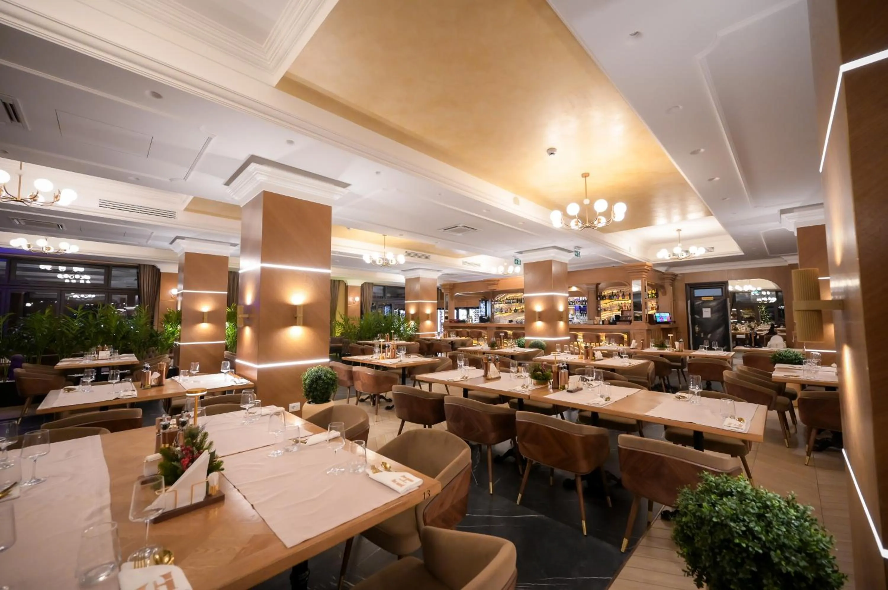 Restaurant/places to eat in Hotel Gabriela