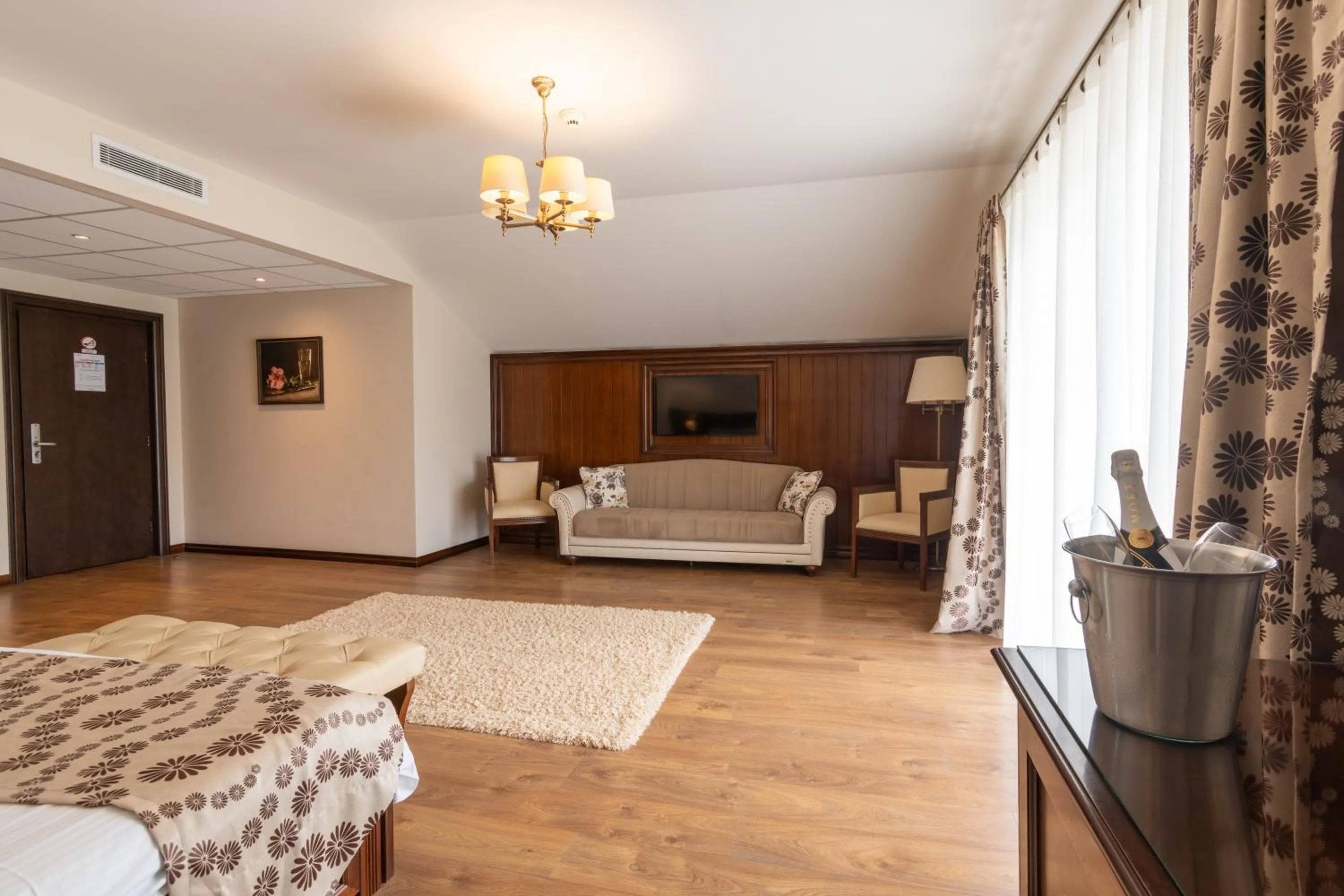 Photo of the whole room in Hotel Gabriela