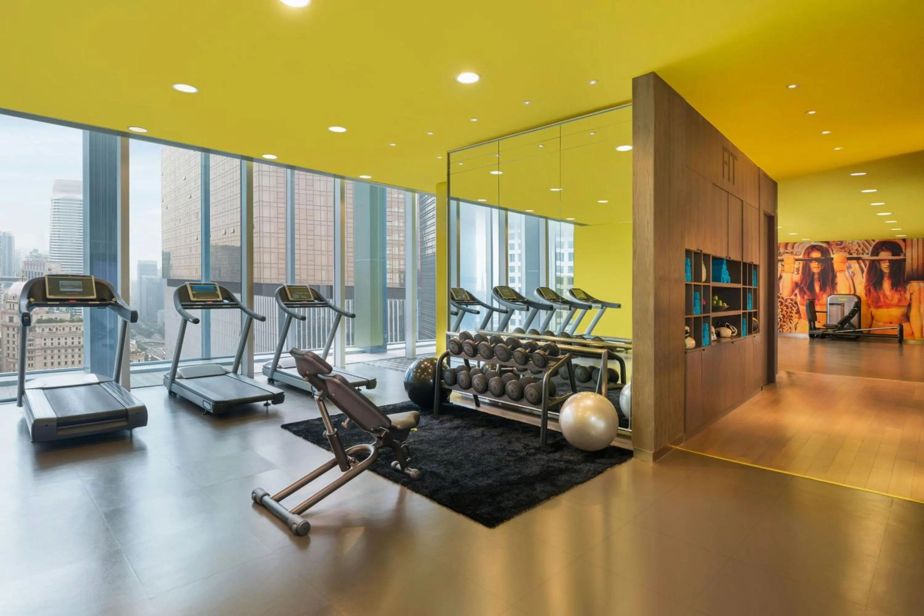 Fitness centre/facilities in W Guangzhou