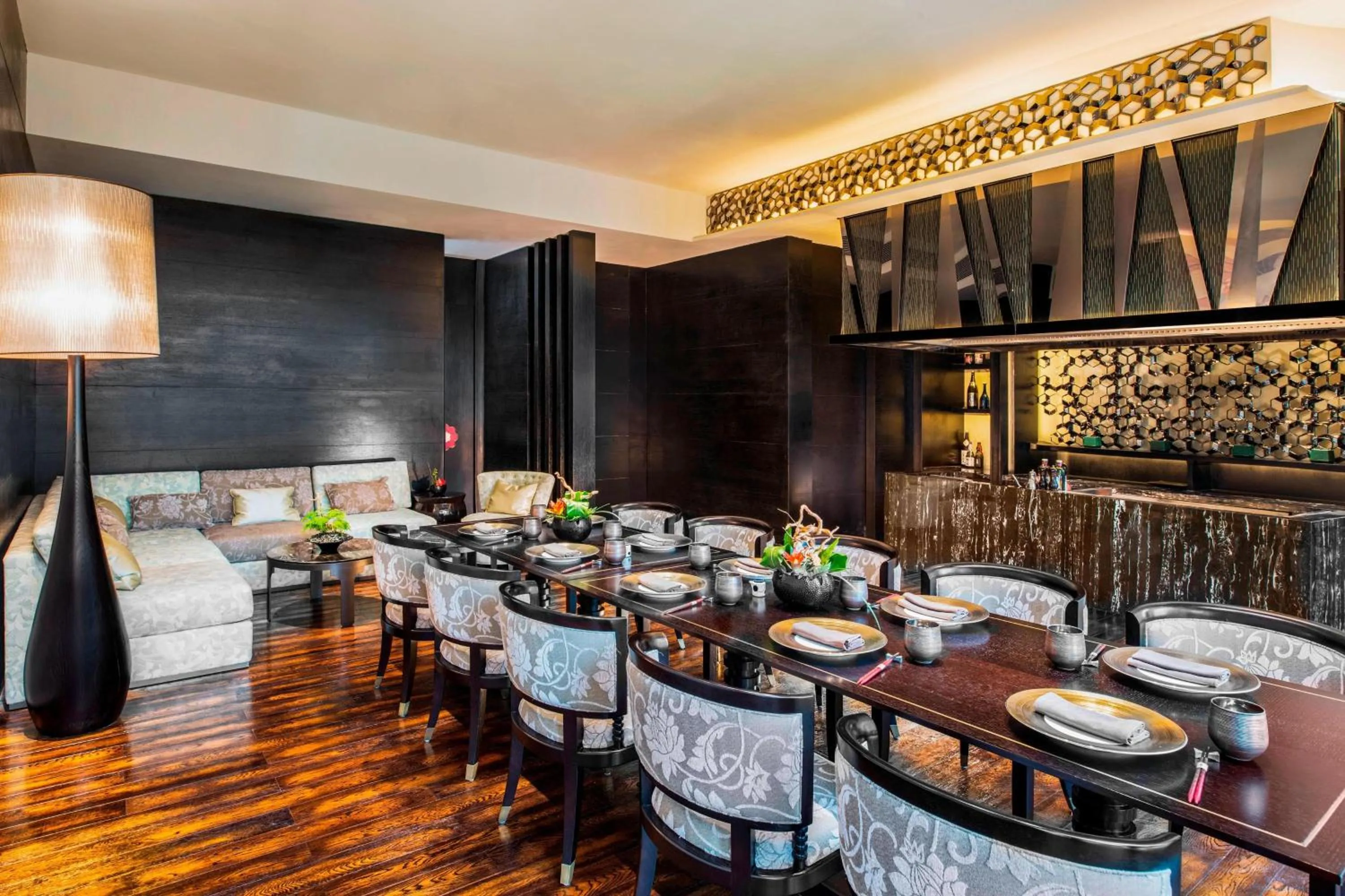 Restaurant/places to eat in W Guangzhou