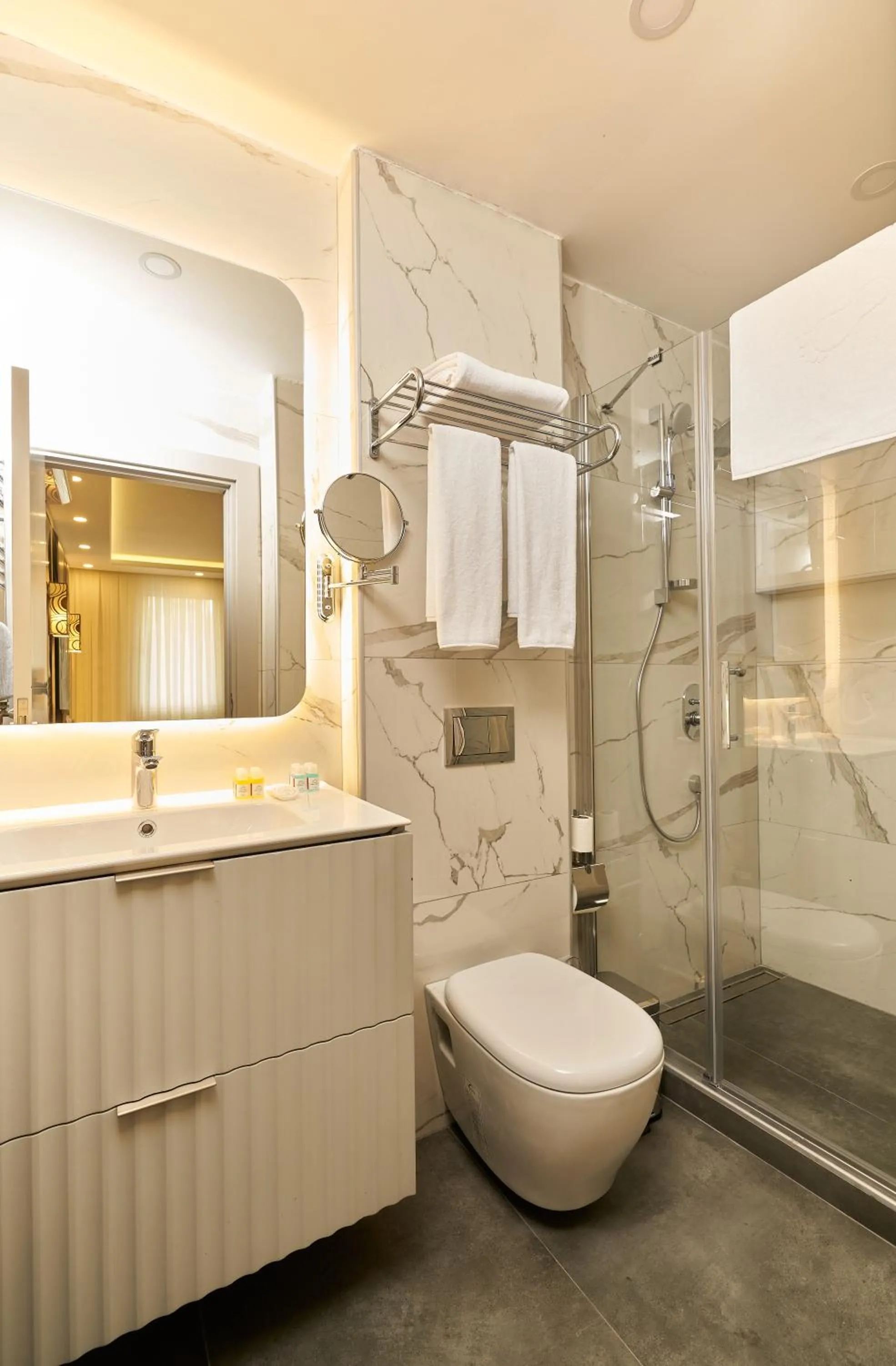 Bathroom in All Seasons Suites