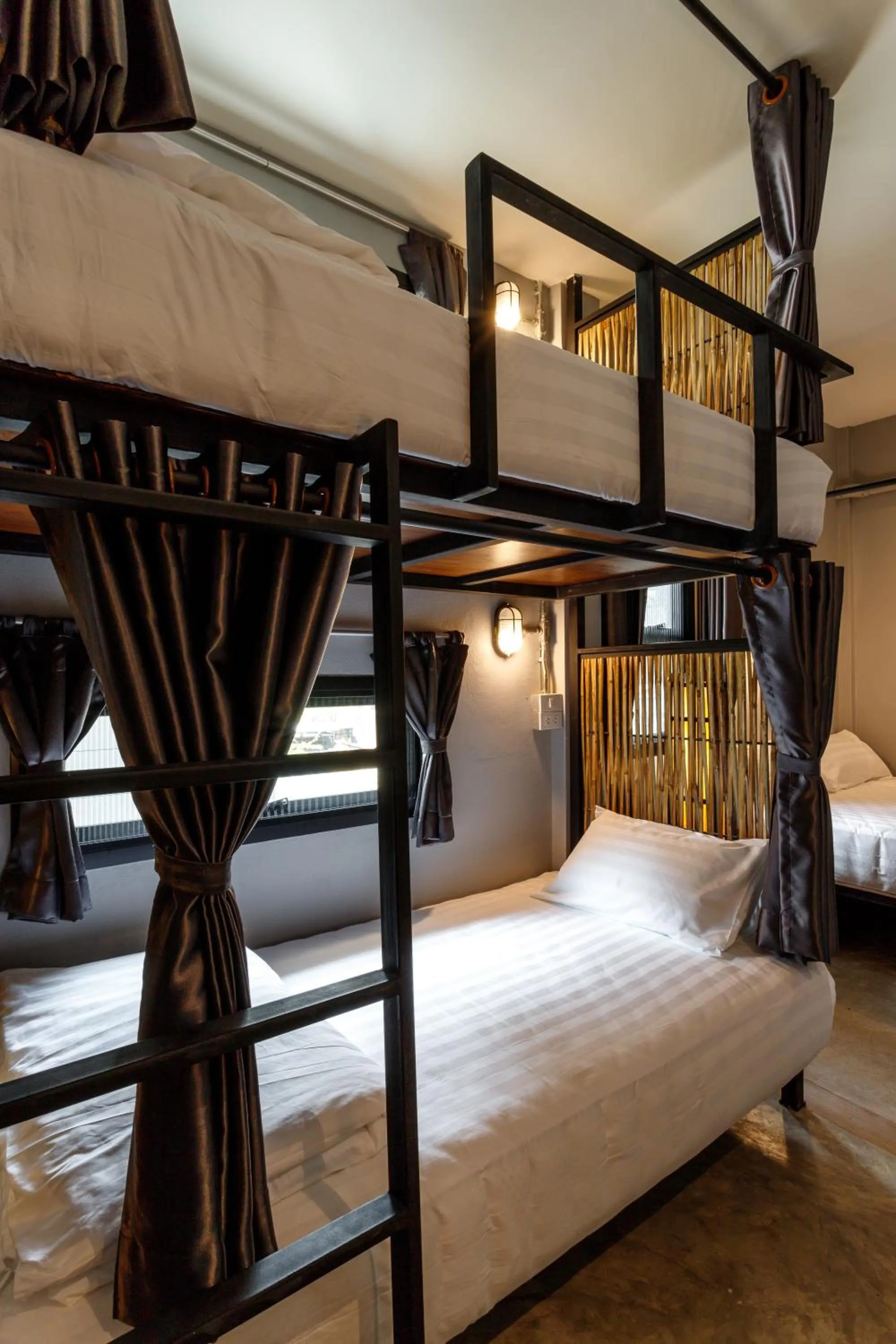 Bed in Hostel One Art and Gallery