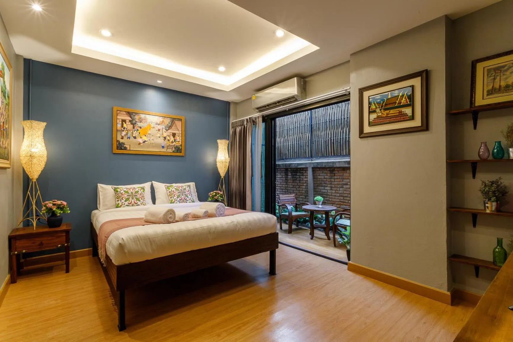 Bed in Hostel One Art and Gallery