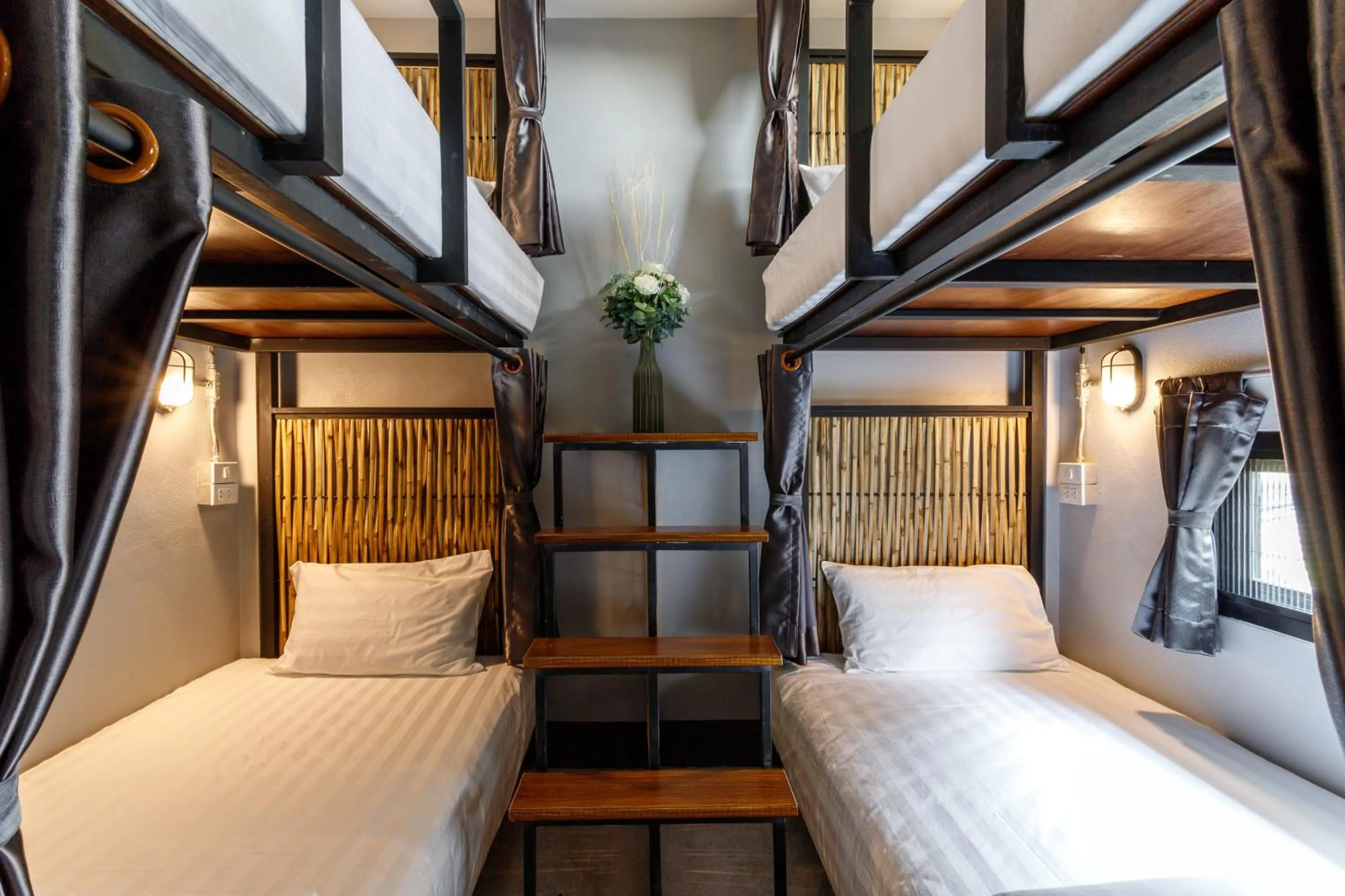 Bed in Hostel One Art and Gallery