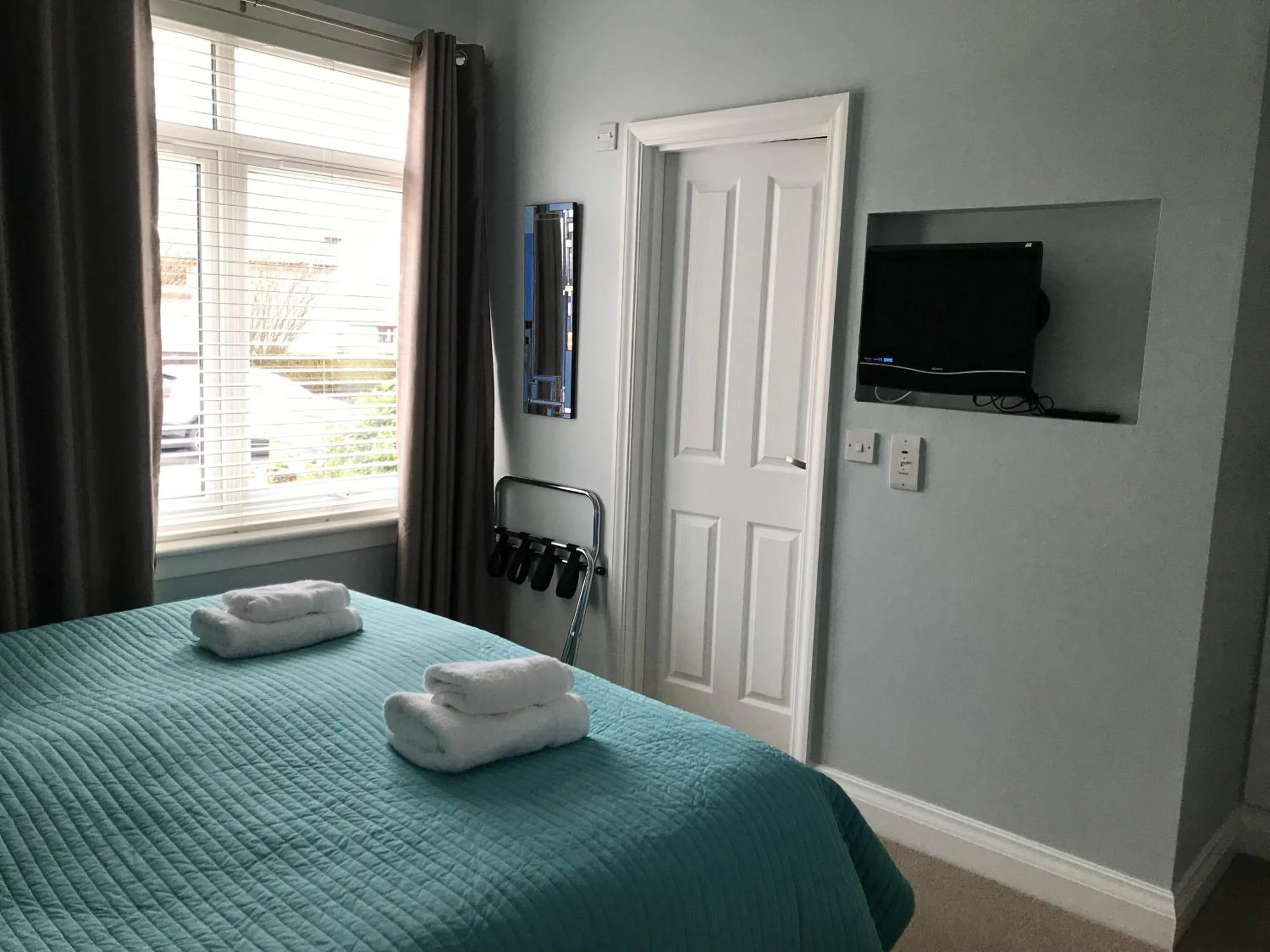 Bedroom, Bed in Hillcrest Bed & Breakfast