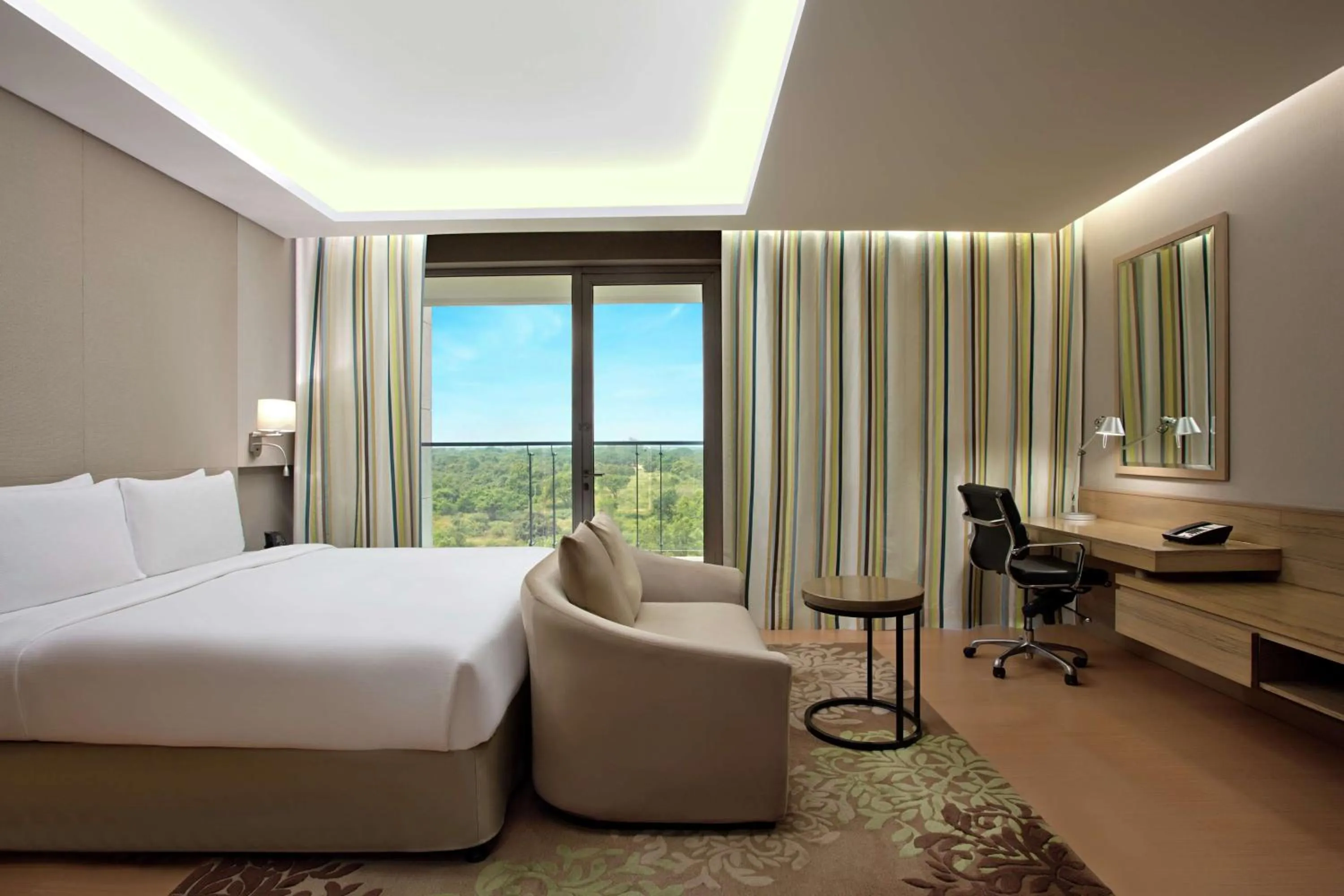 Bed in DoubleTree Suites by Hilton Bengaluru Outer Ring Road