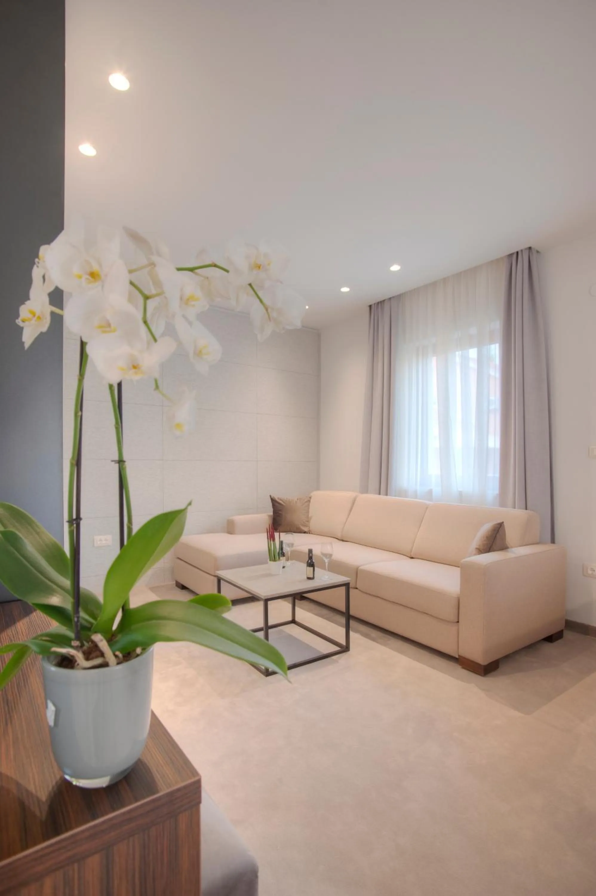 Seating area in Hotel Vela