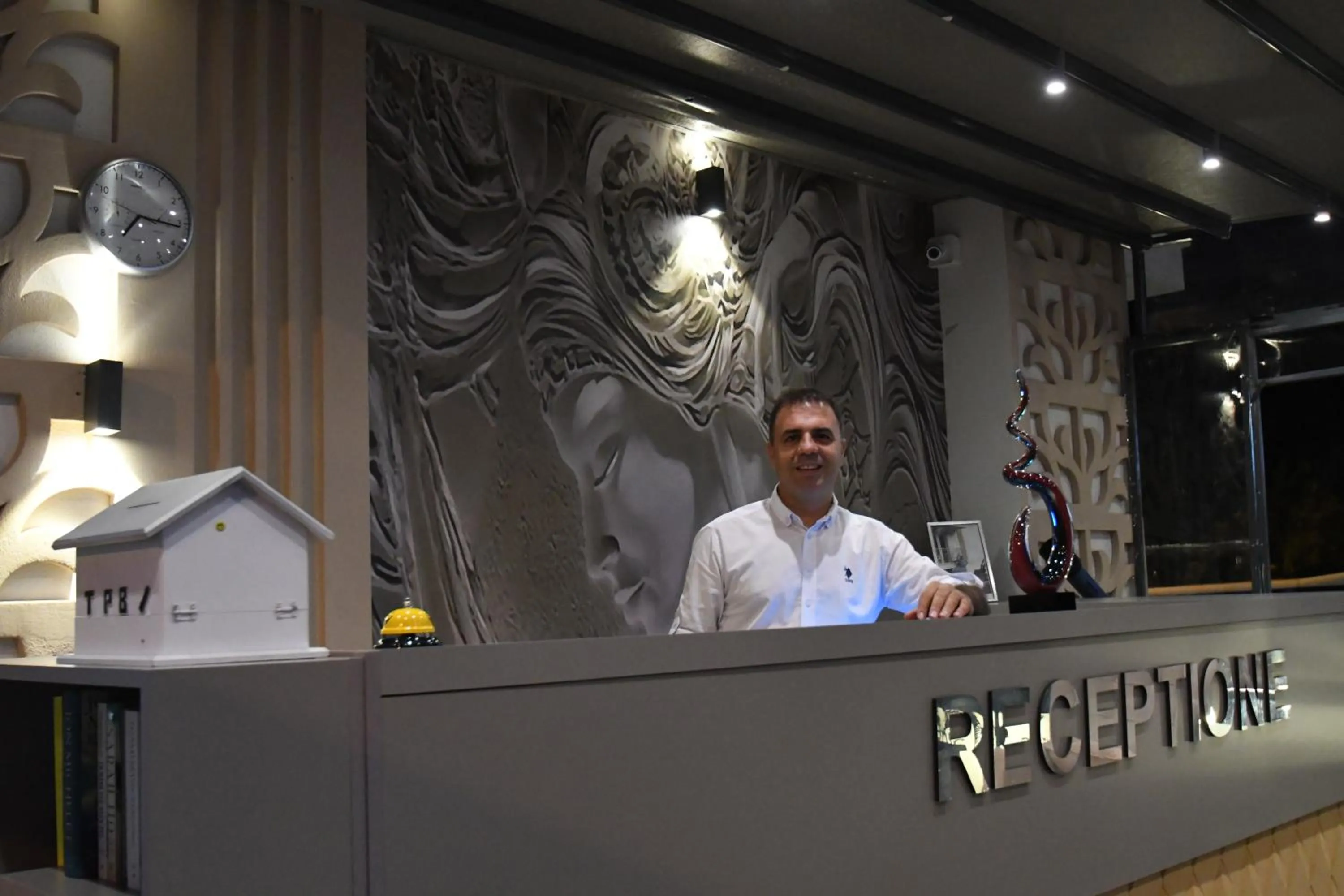 Lobby or reception in THE NORDİC HOTEL