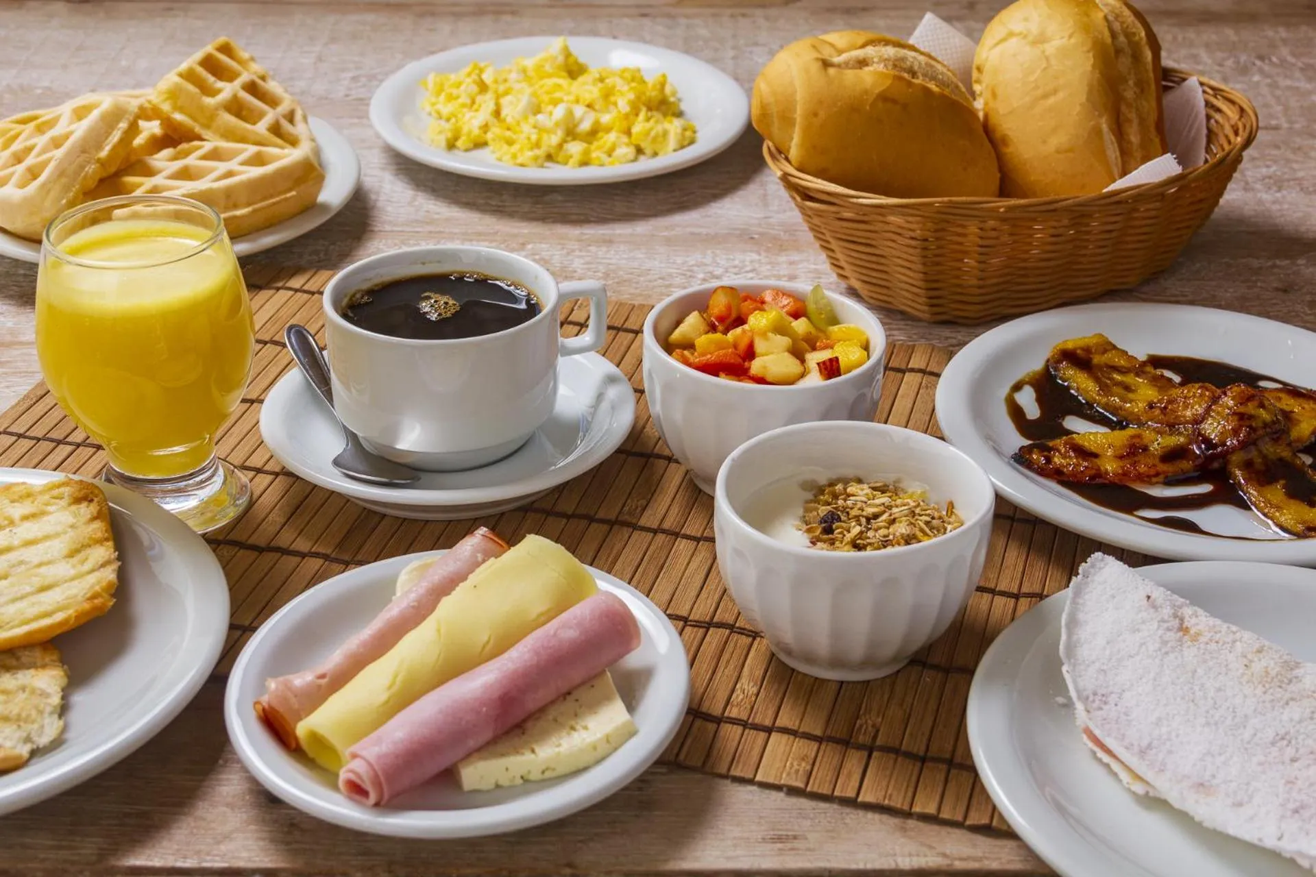 Breakfast in Pousada Recanto de Paraty