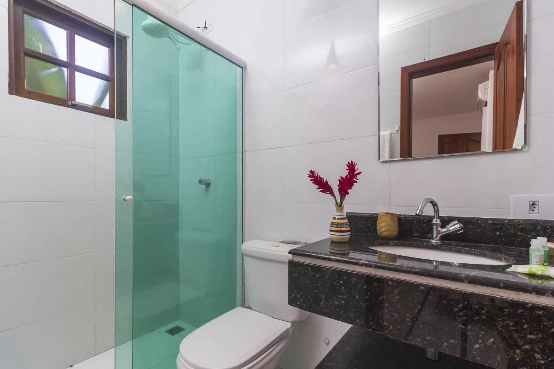 Bathroom in Pousada Recanto de Paraty