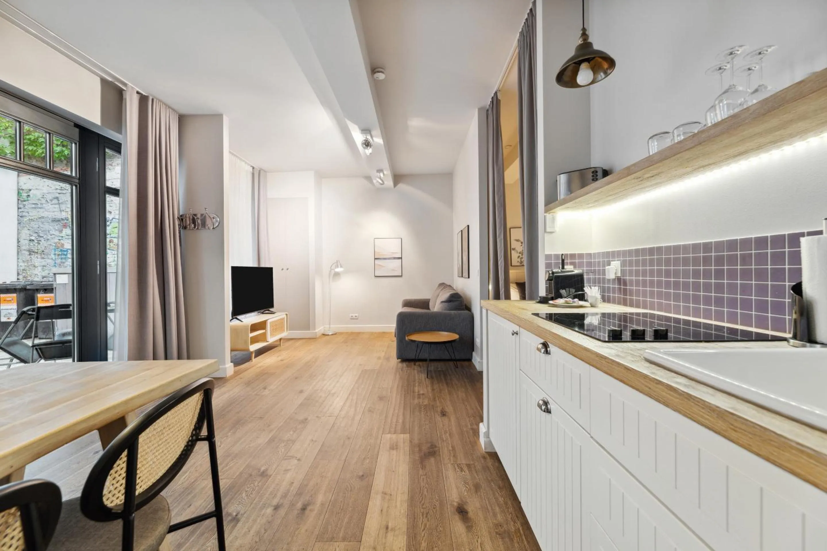 TV and multimedia in Limehome Berlin Prenzlauer Allee - Digital Access