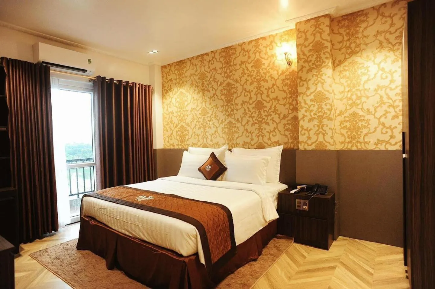 Bedroom, Bed in B.O.B Hotel