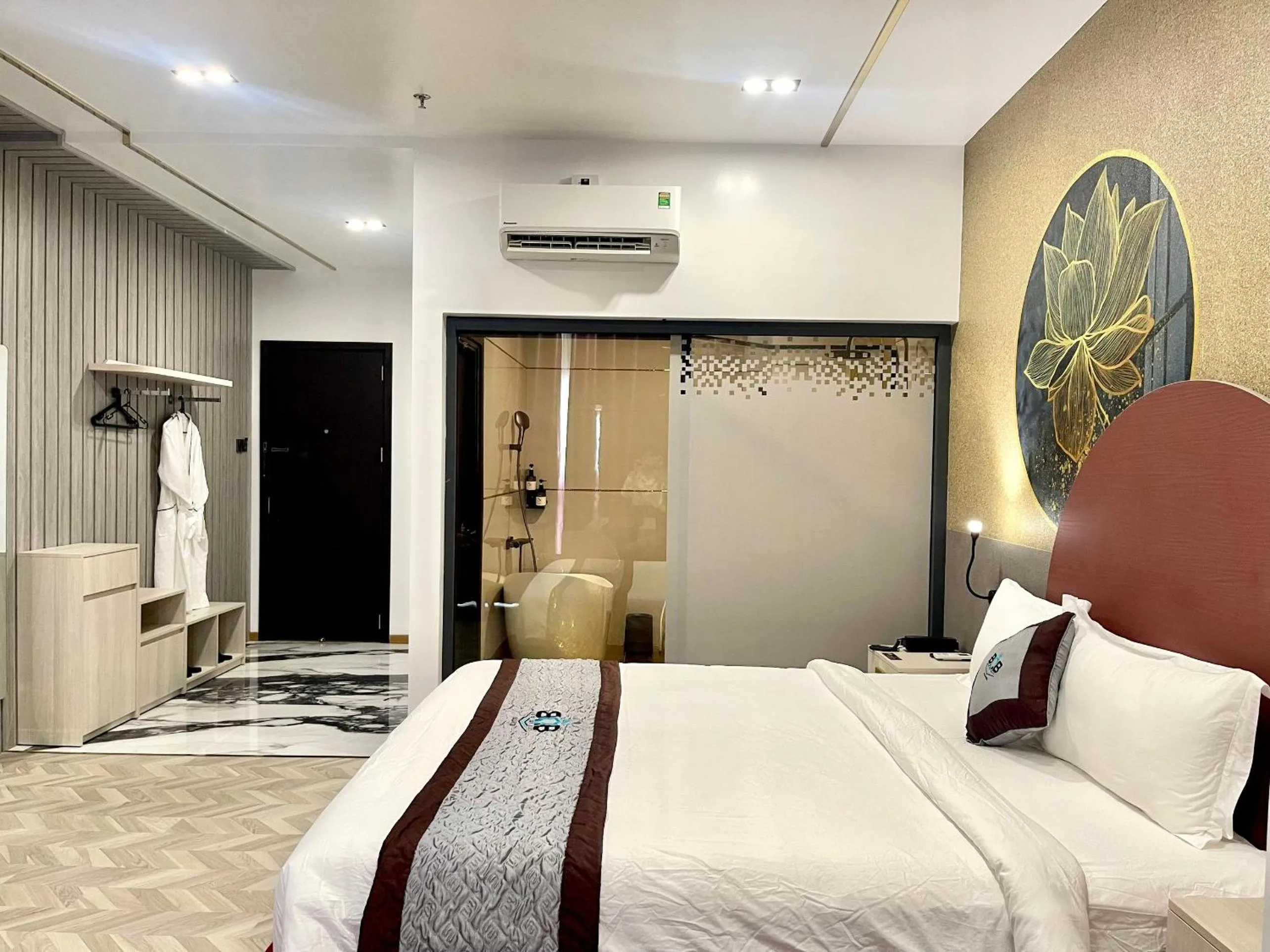 Bedroom, Bed in B.O.B Hotel