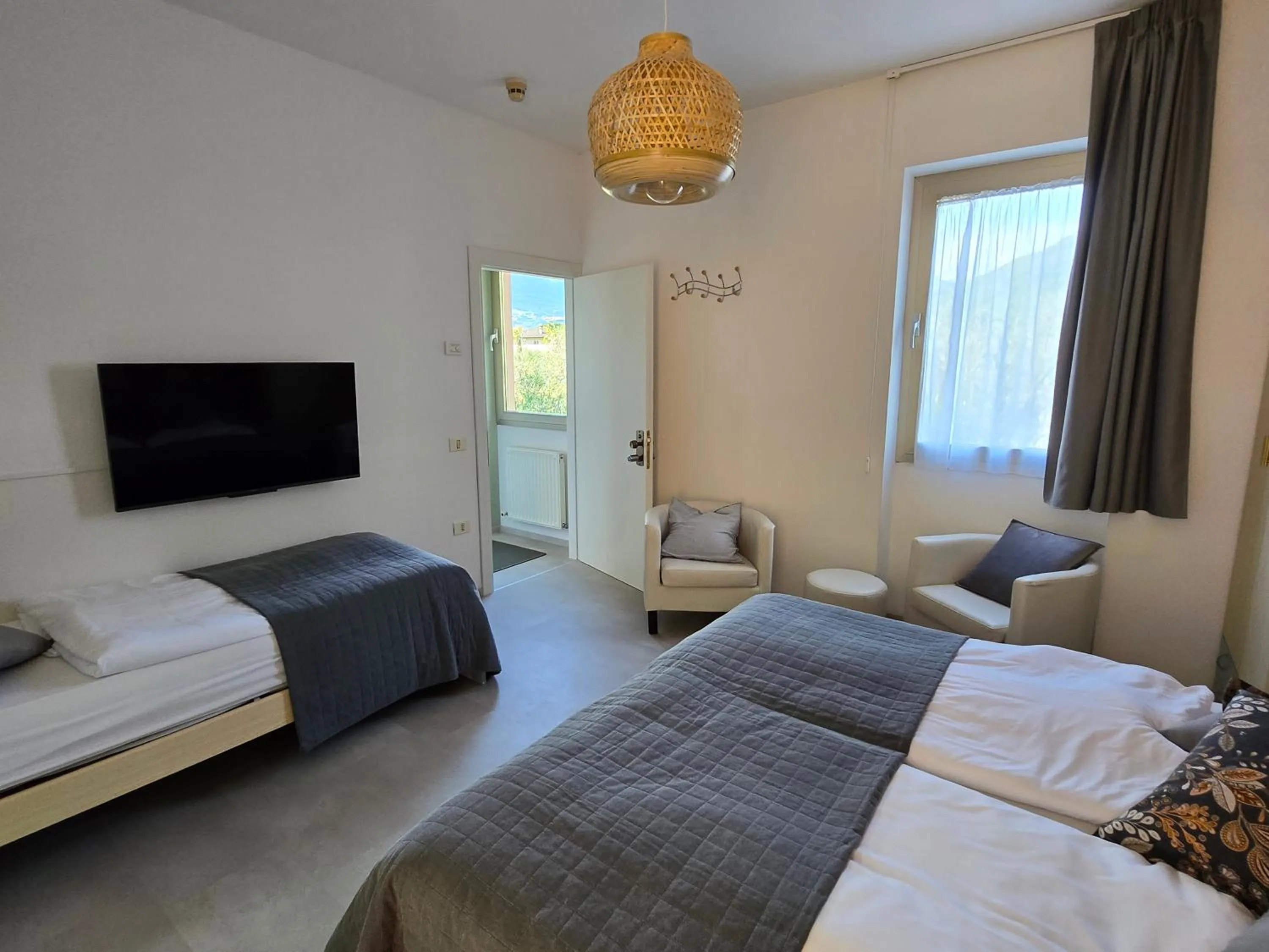 TV and multimedia, Bed in Casa Beniamino