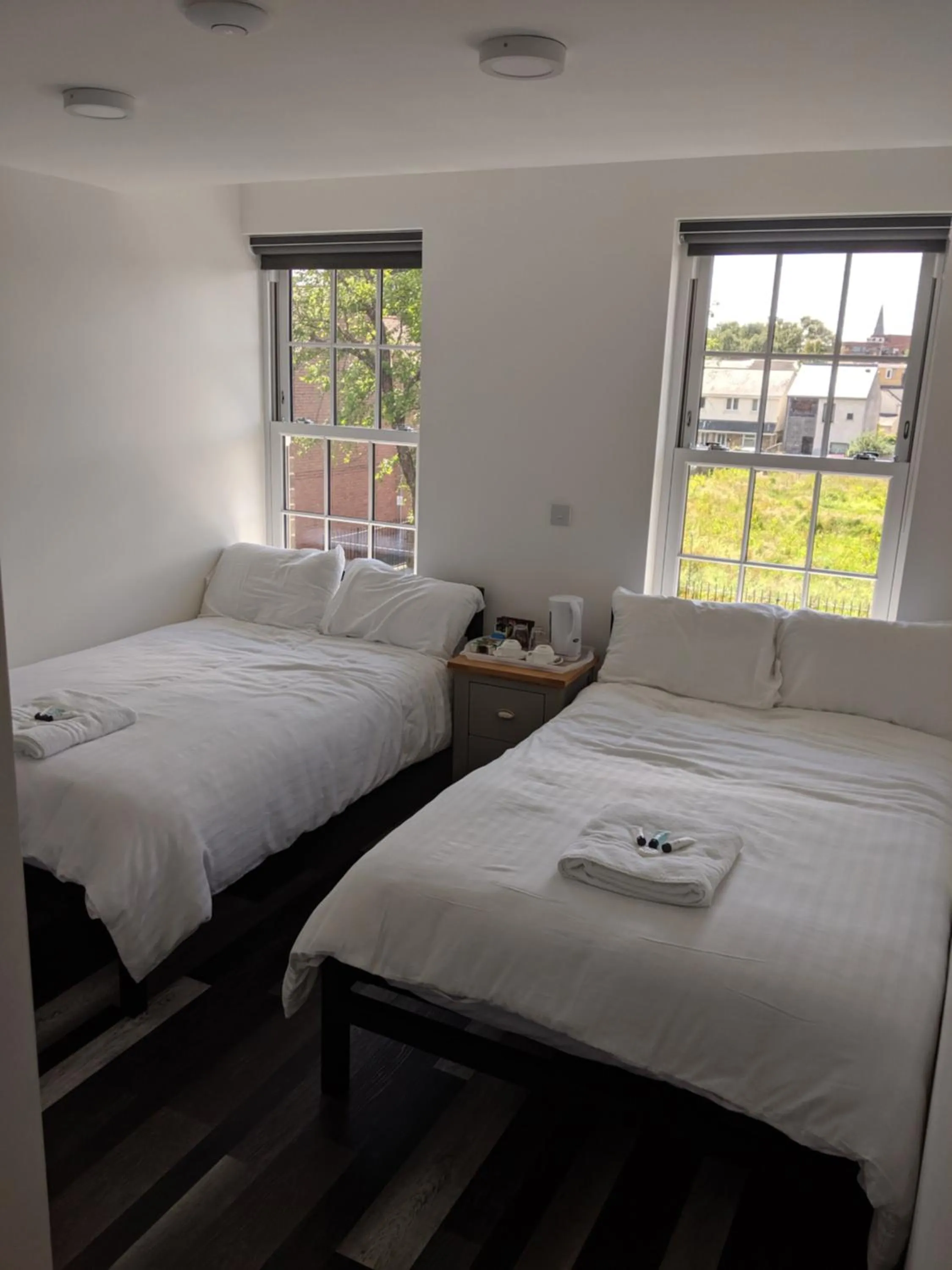 Bedroom, Bed in Crofts Hotel