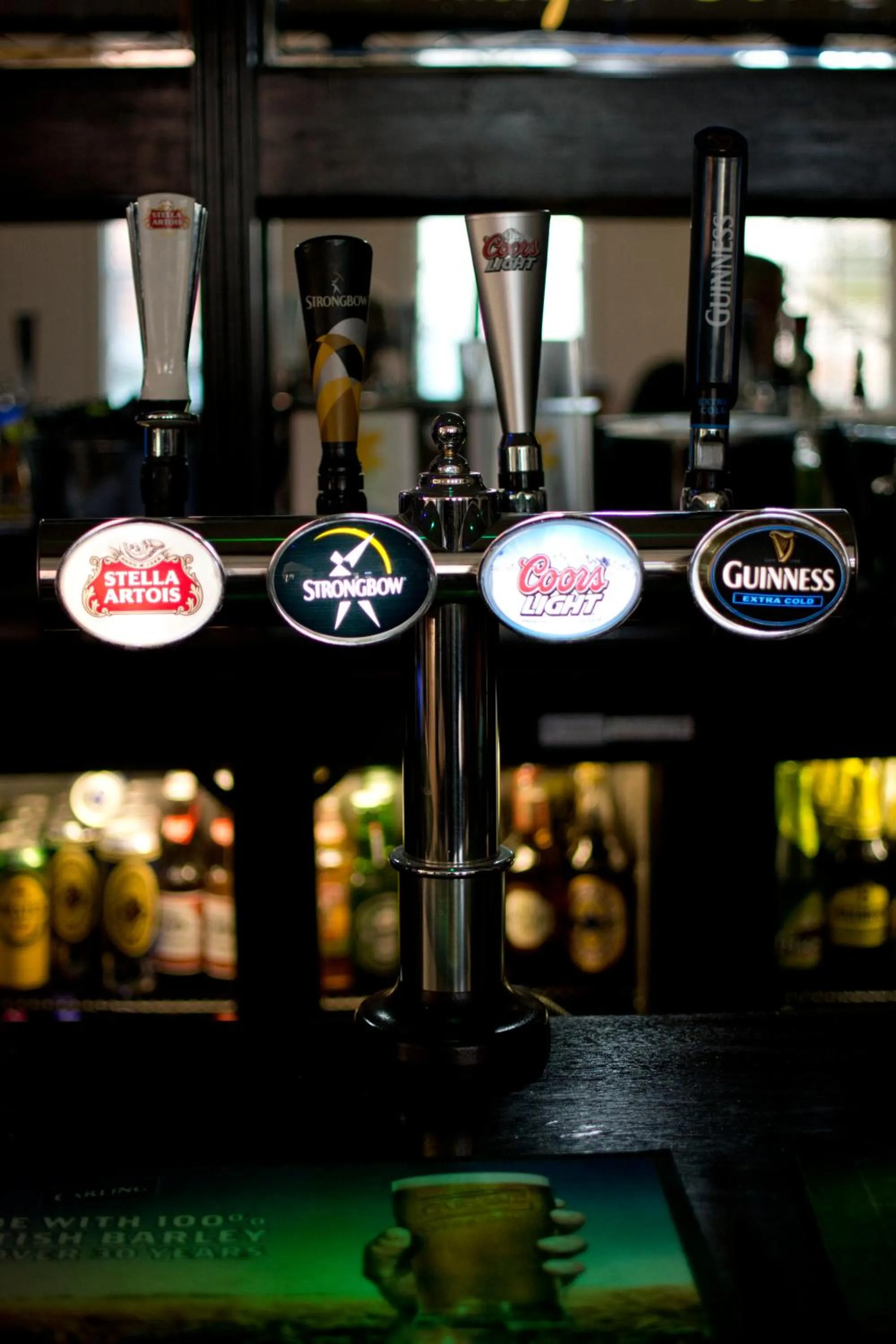 Lounge or bar in Crofts Hotel