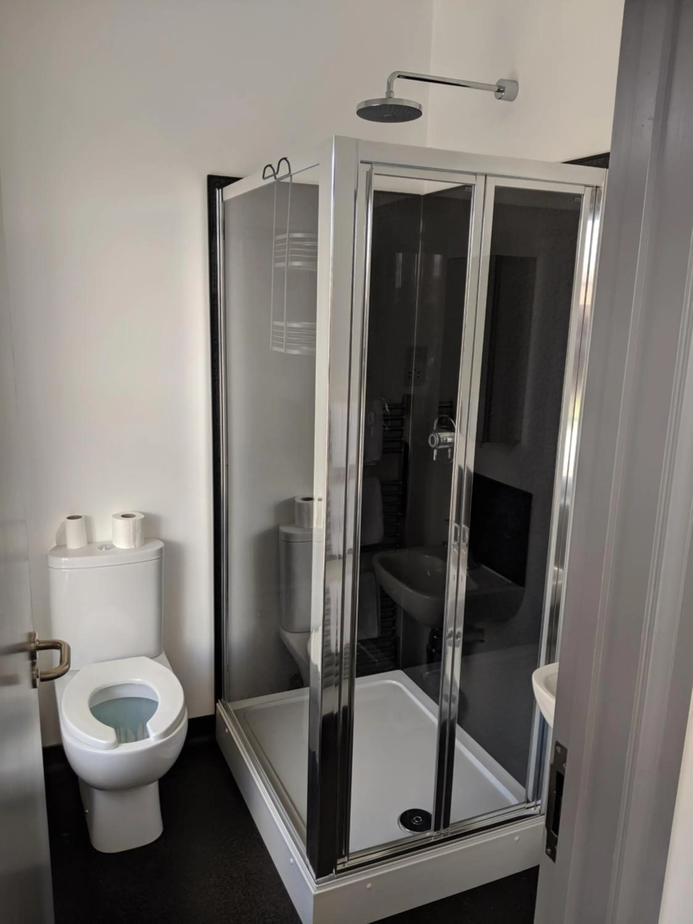 Shower in Crofts Hotel