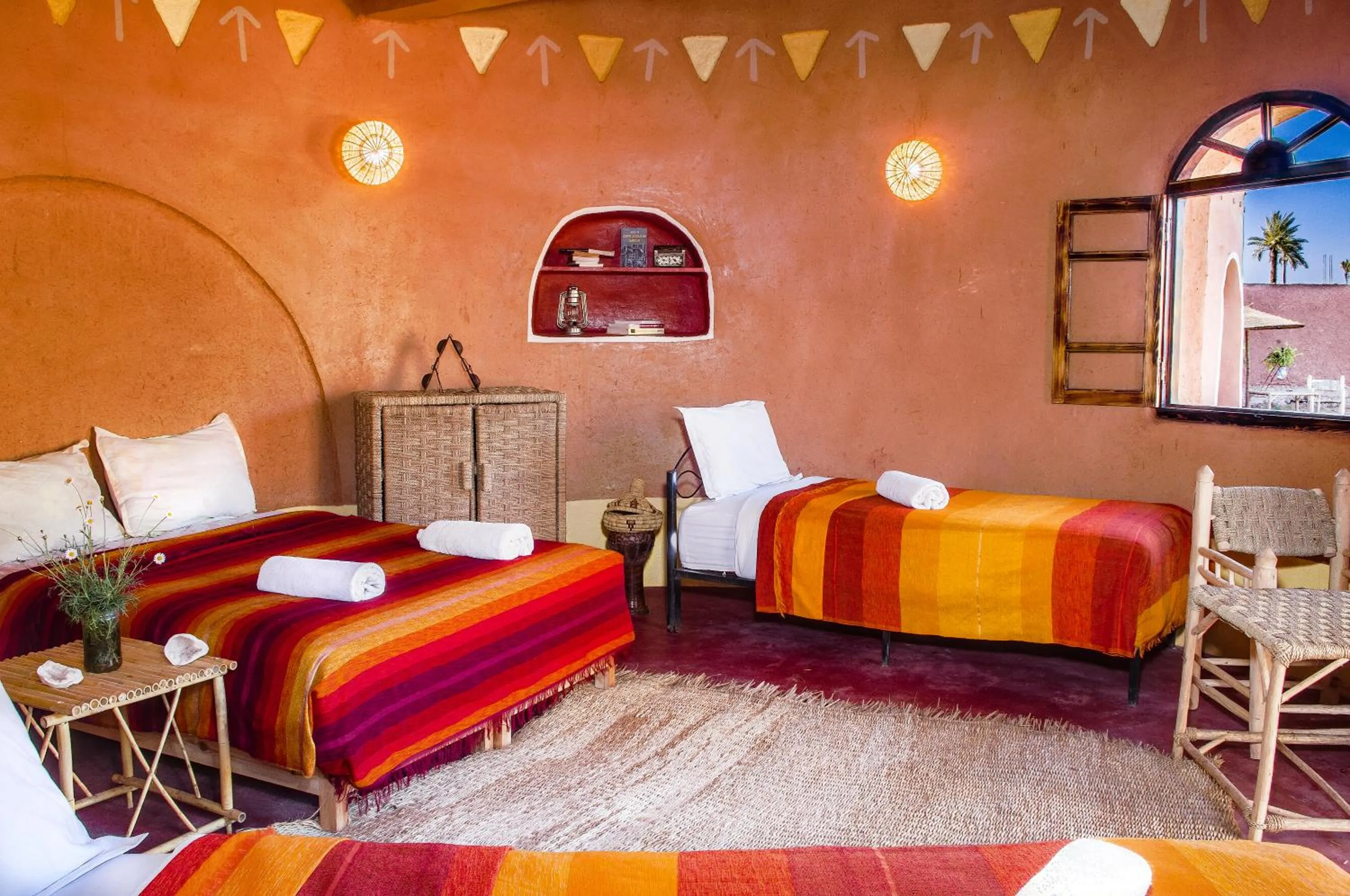 Photo of the whole room, Bed in Ecolodge La Palmeraie