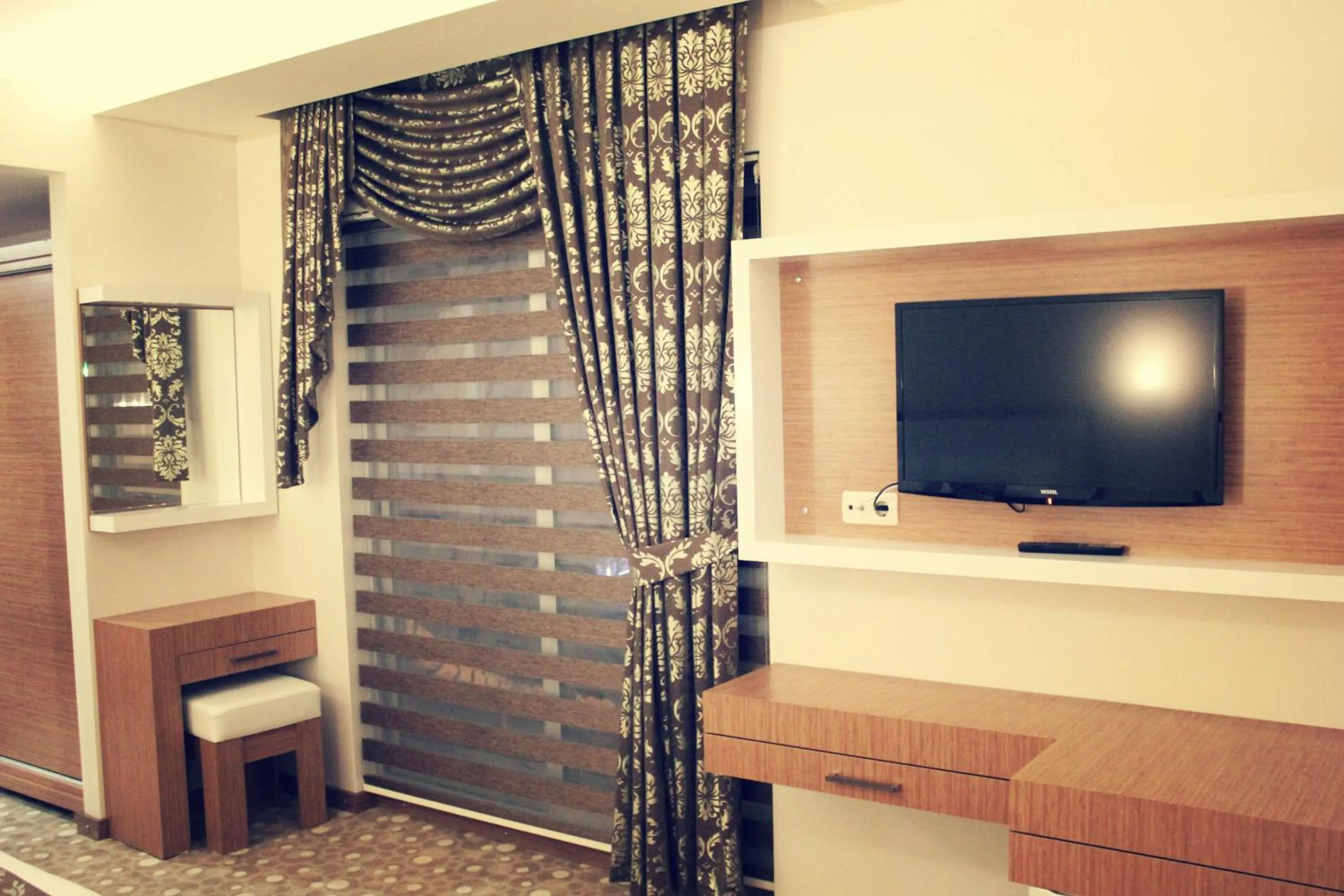 TV and multimedia in Cebeciler Hotel