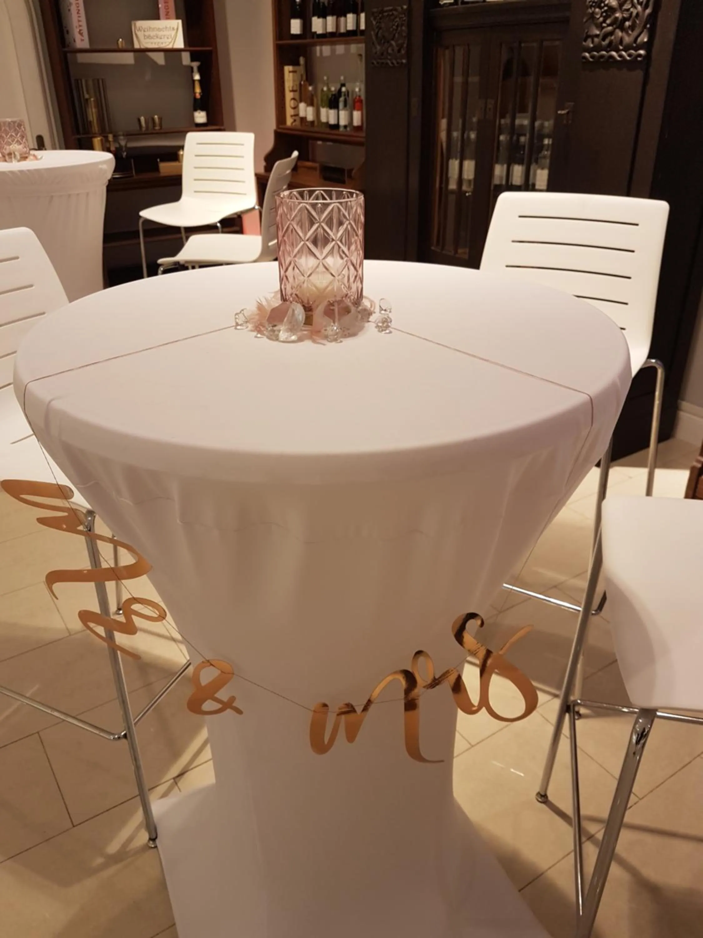 Restaurant/Places to Eat in Hotel Monte Christo