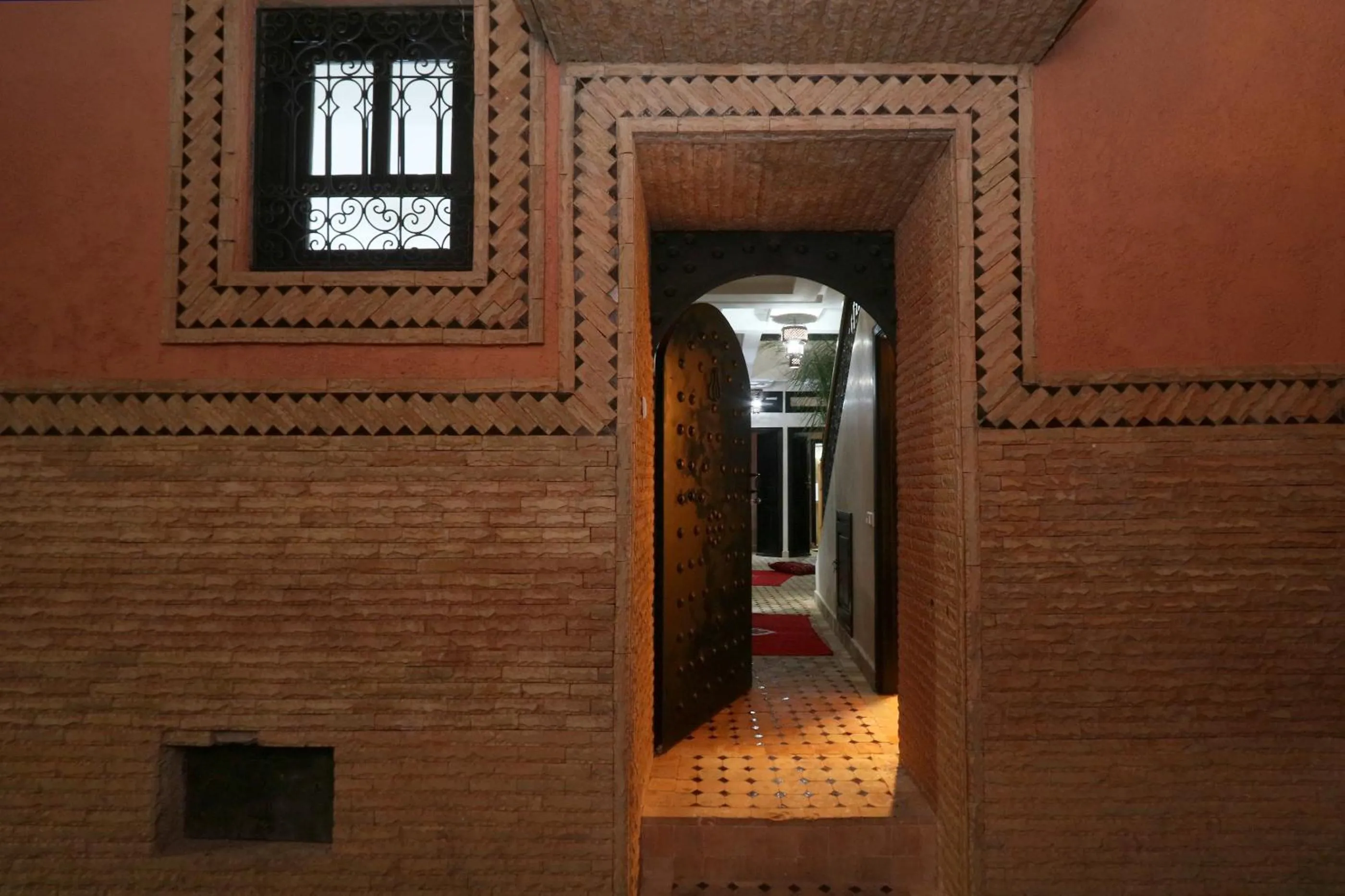 Property building in Riad Elite