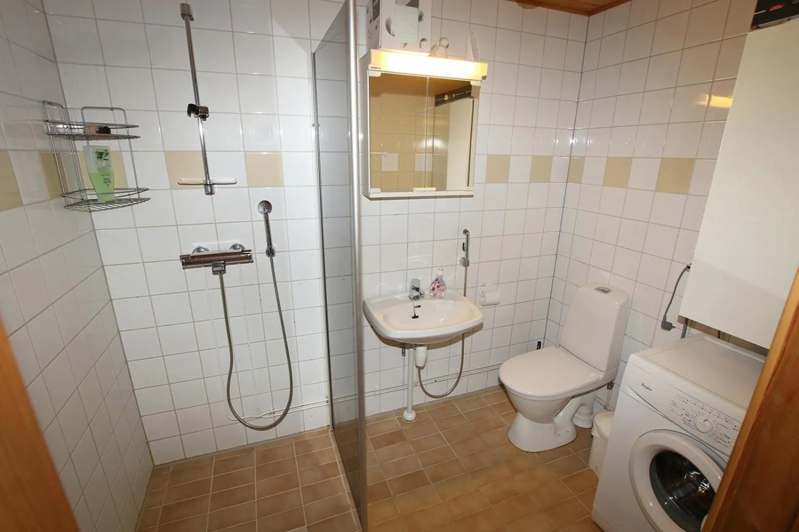 Shower in Kuukkeli Apartments Saarisatu ja Urupää