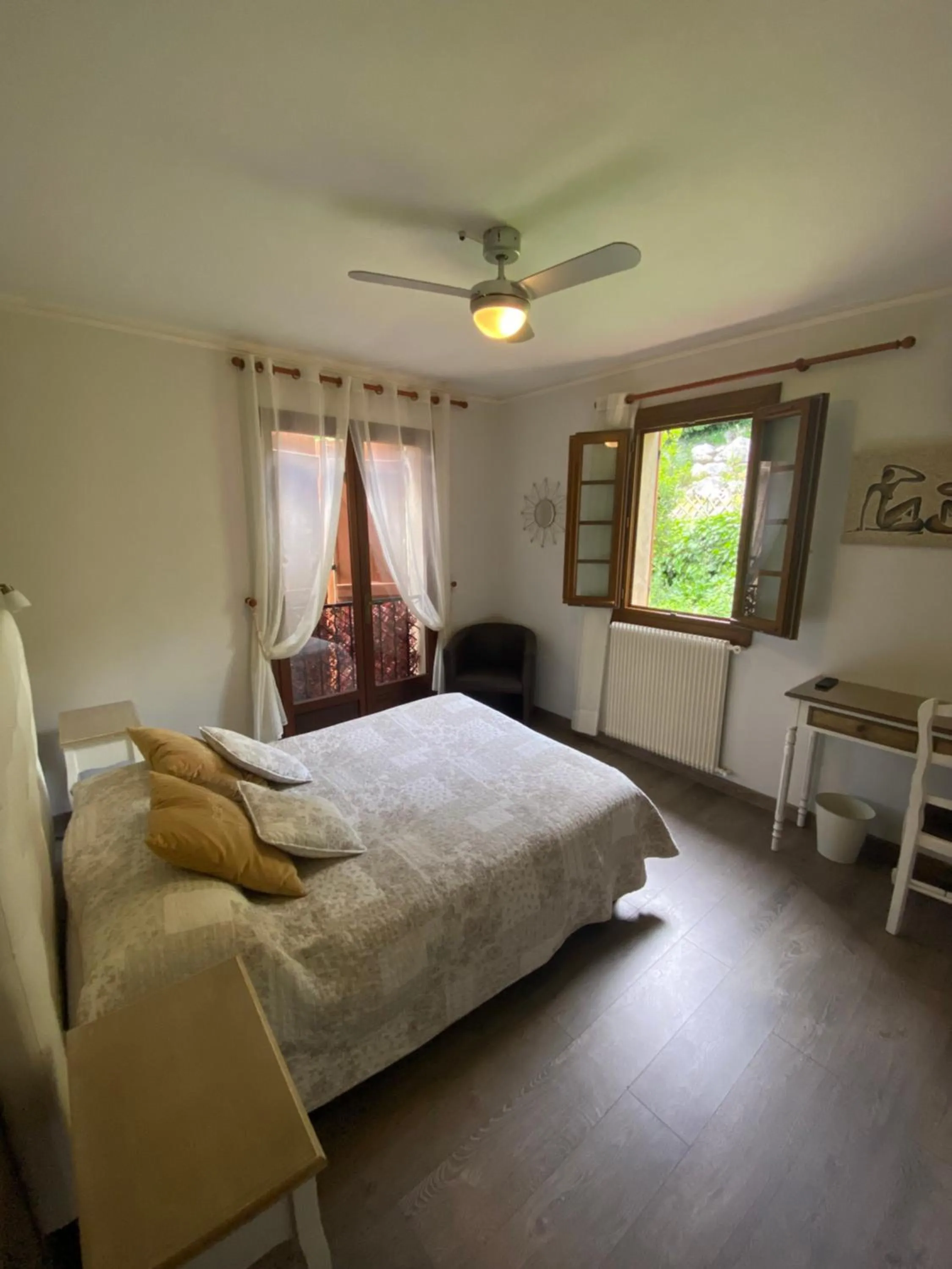 Bedroom, Bed in Les Belles Terrasses