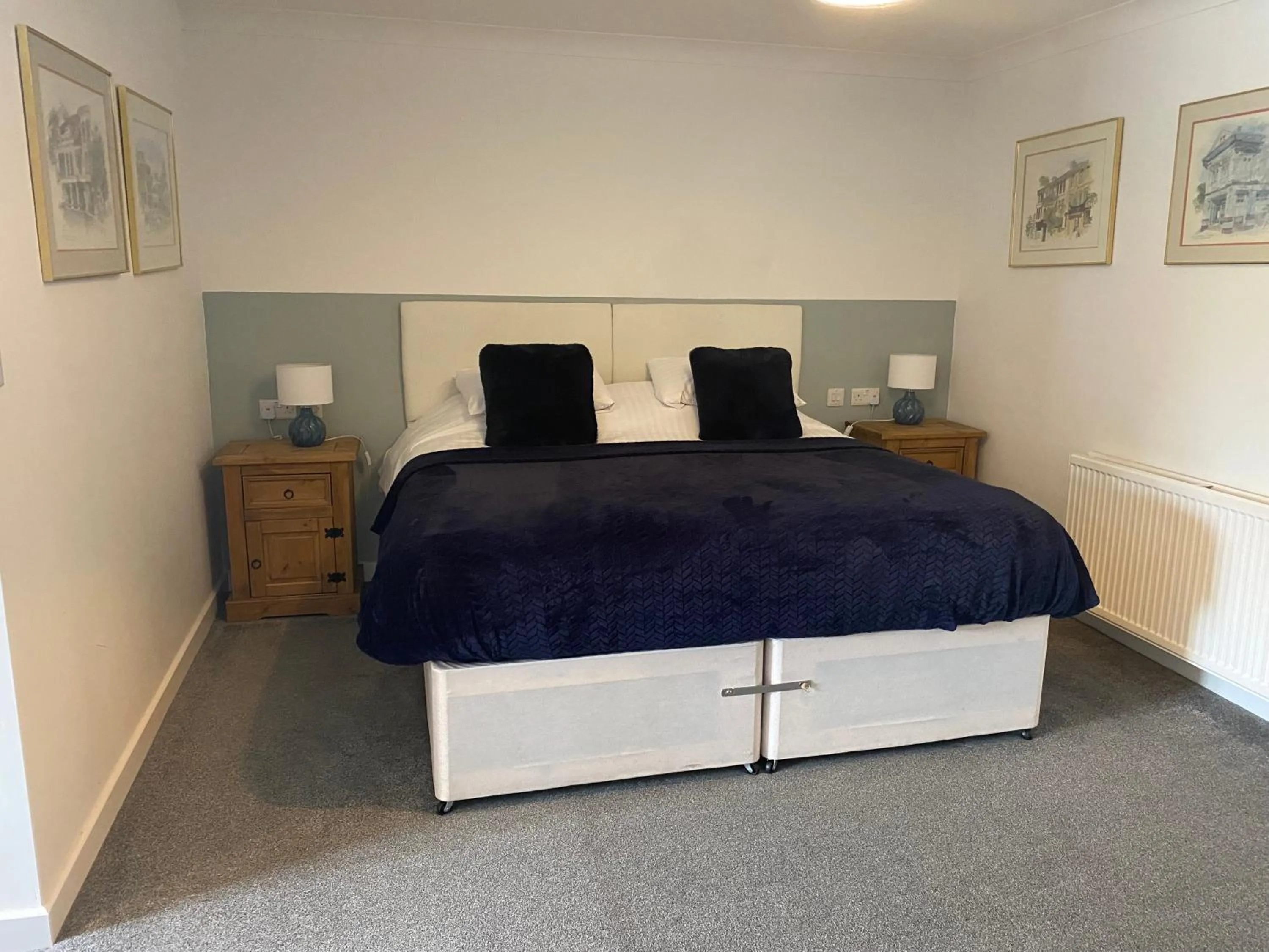 Bed in Parrett Hotel