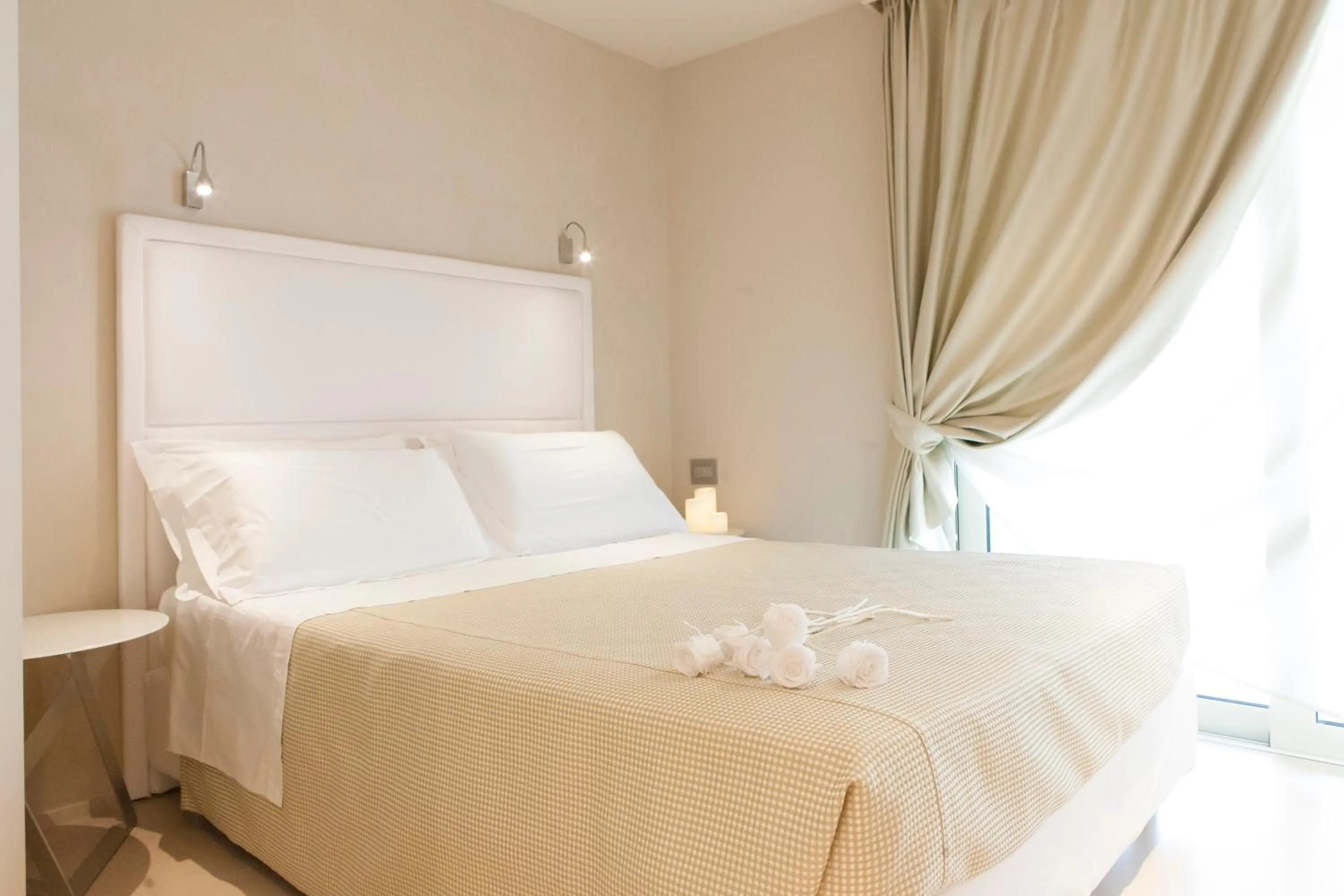 Bed in Suite & Spa Mirabel