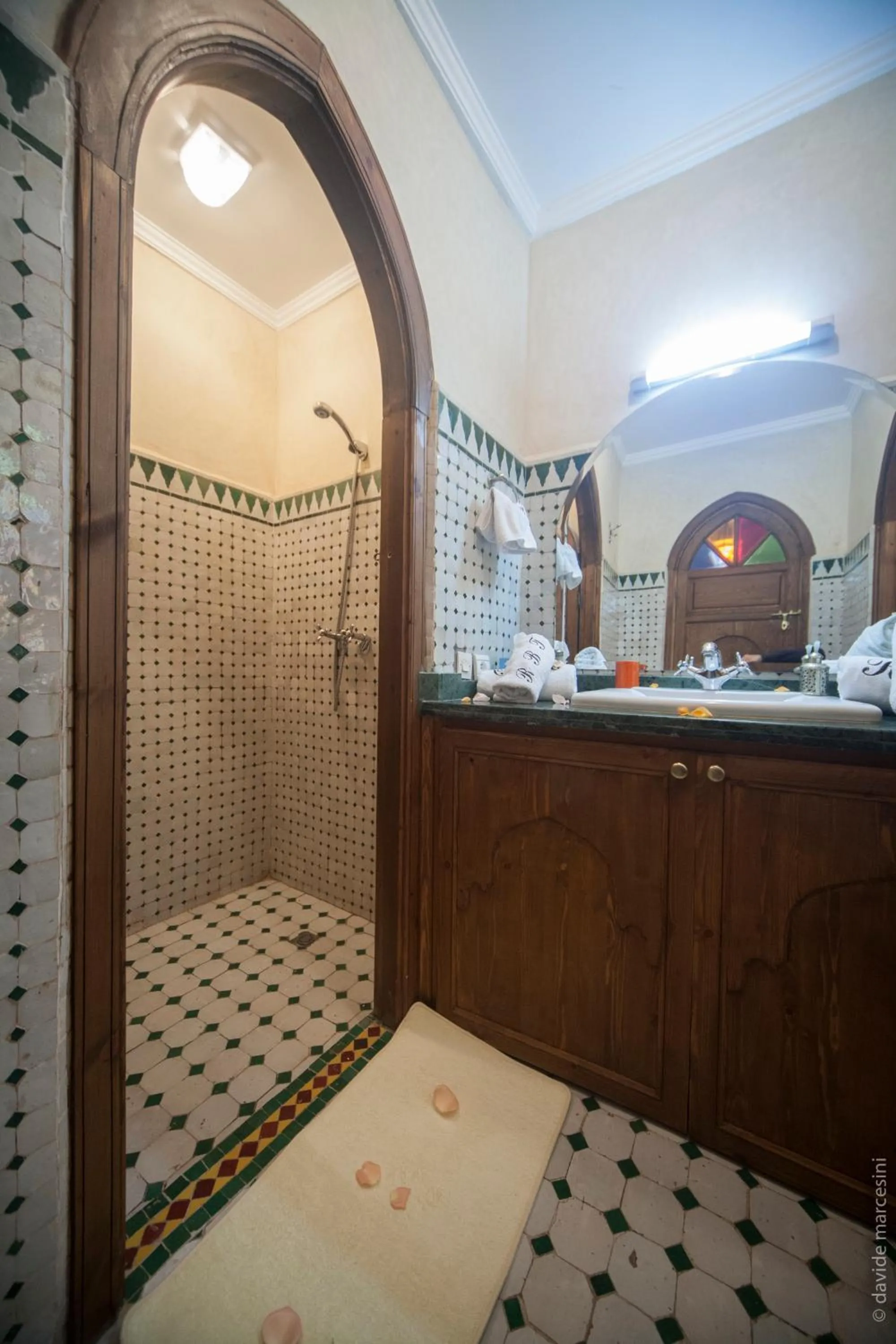 Bathroom in Riad Bab Tilila