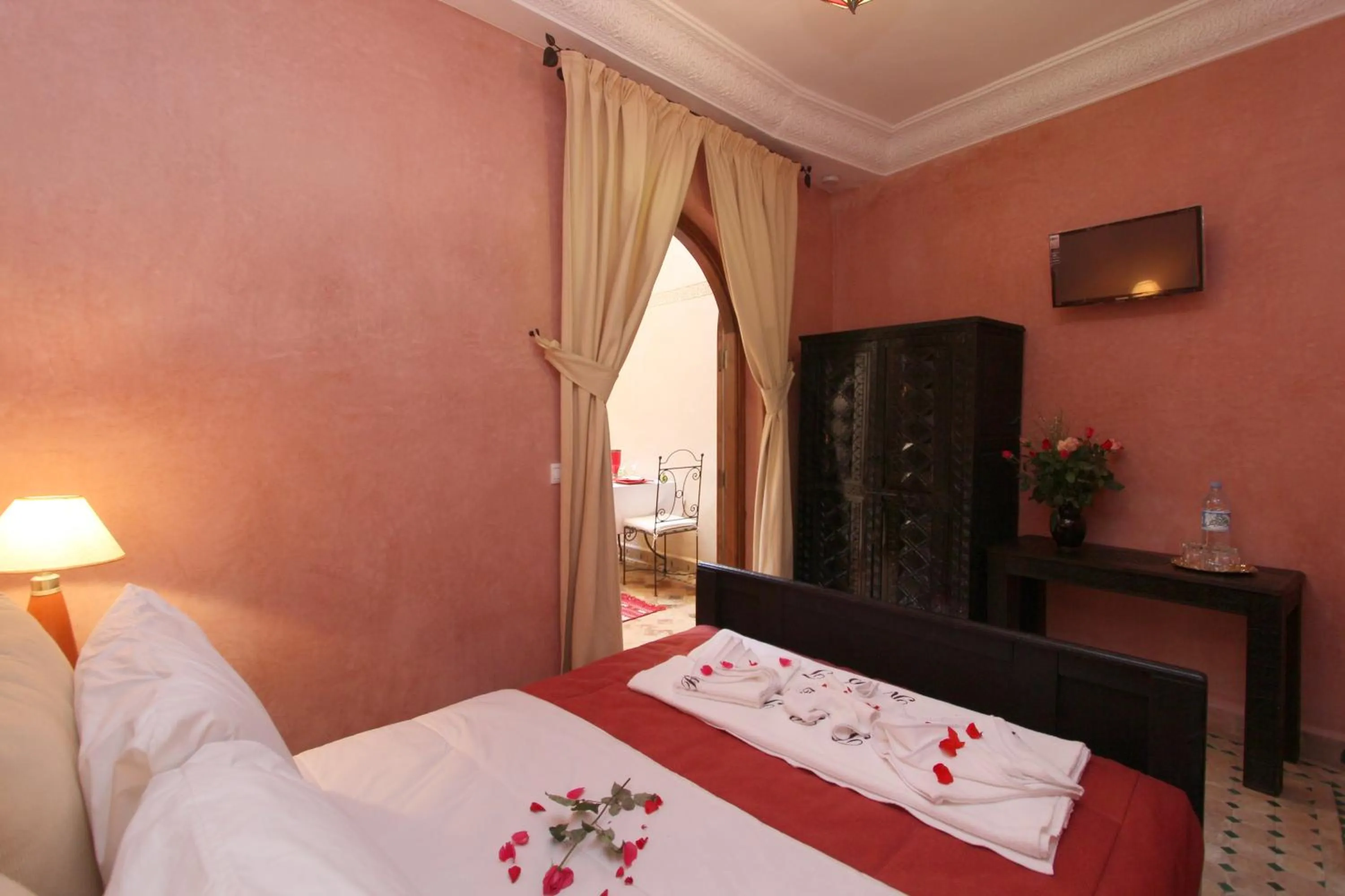 Bedroom, Bed in Riad Bab Tilila