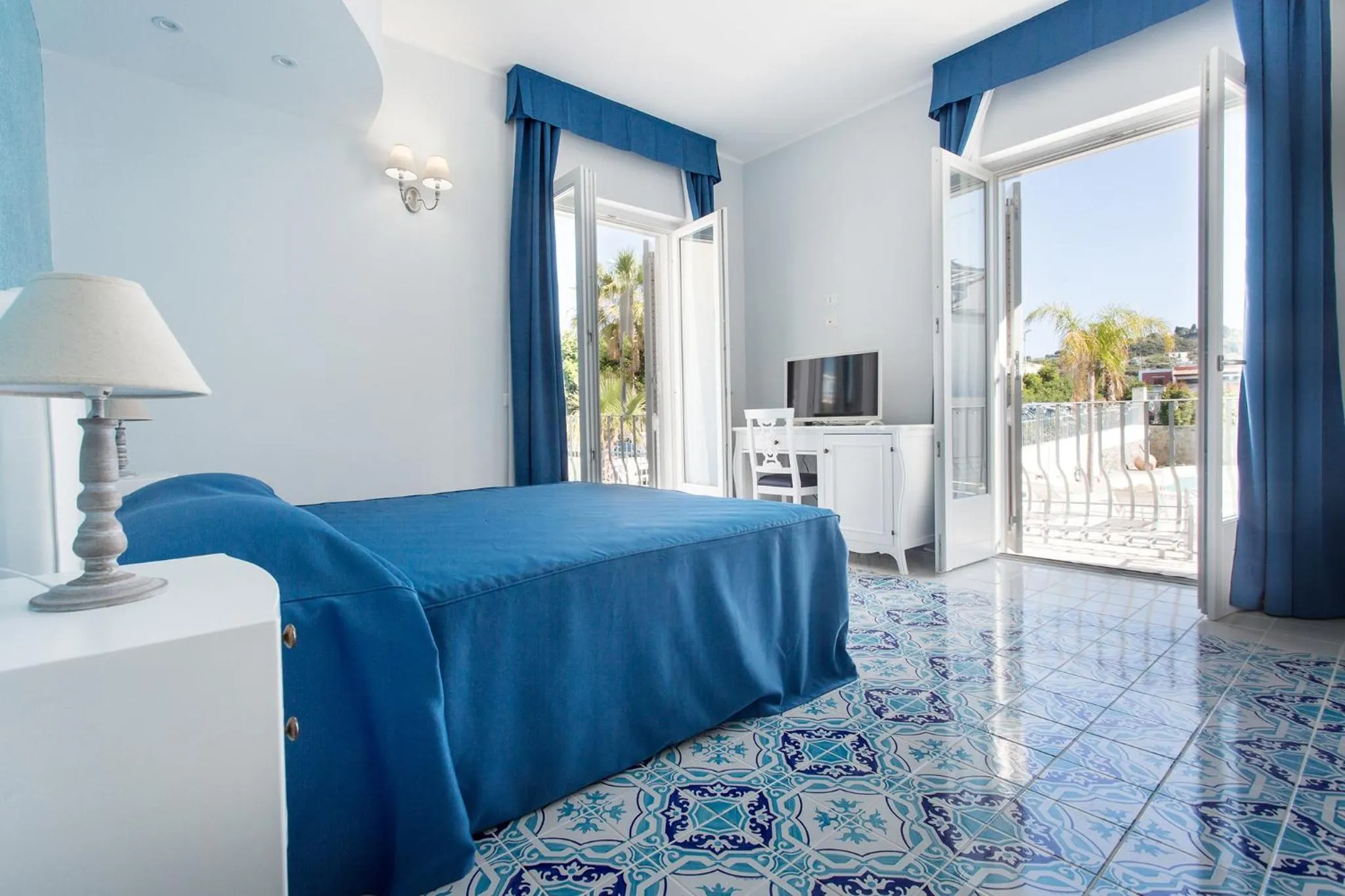 Bed in Odysseus Hotel