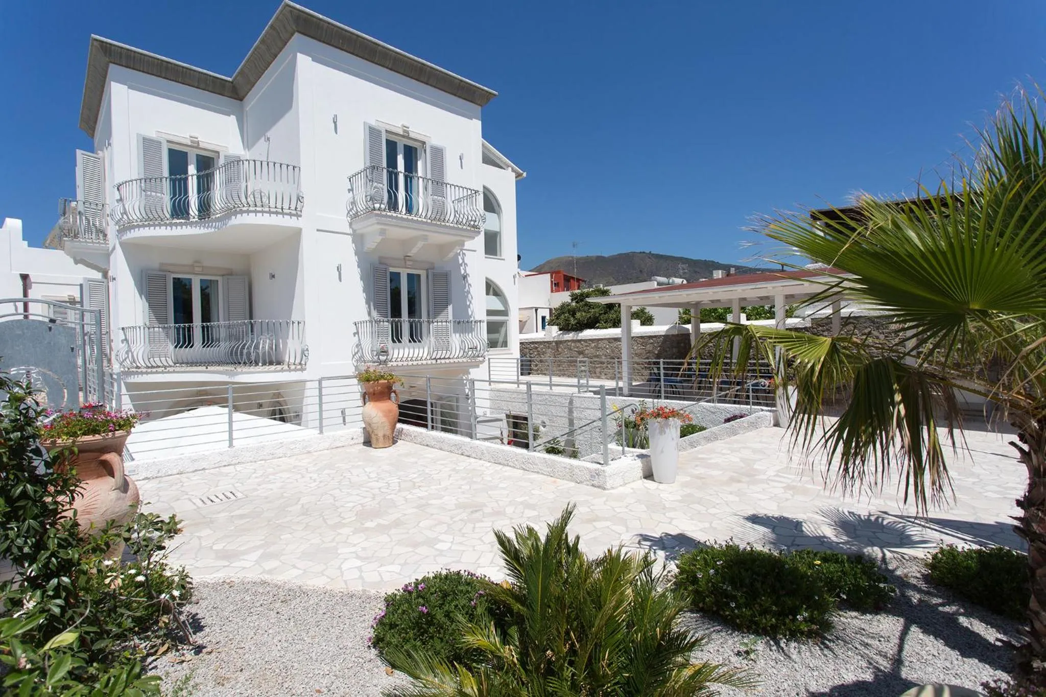 Property building in Odysseus Hotel