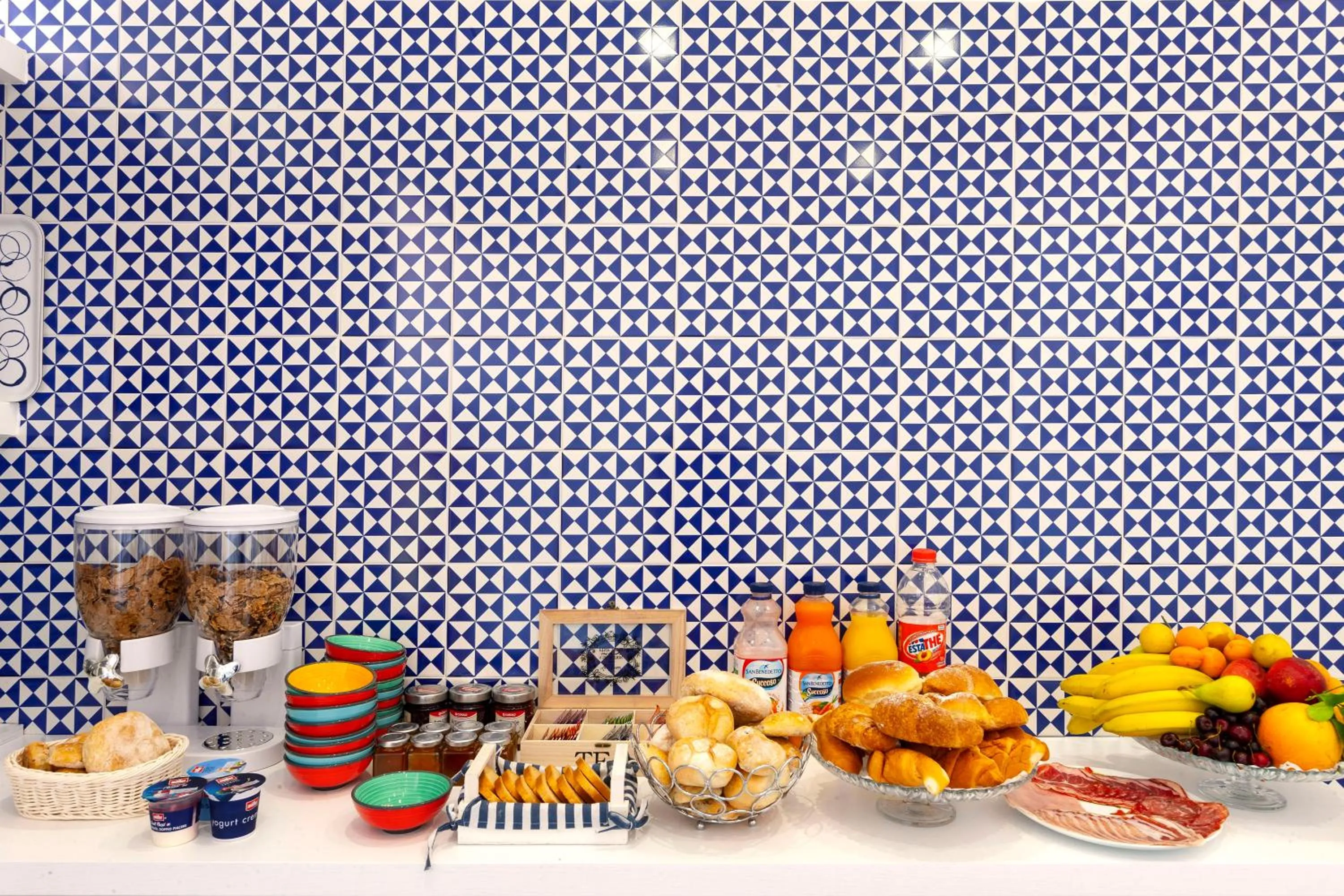 Food and drinks in Gala Residence Villa Giovanna