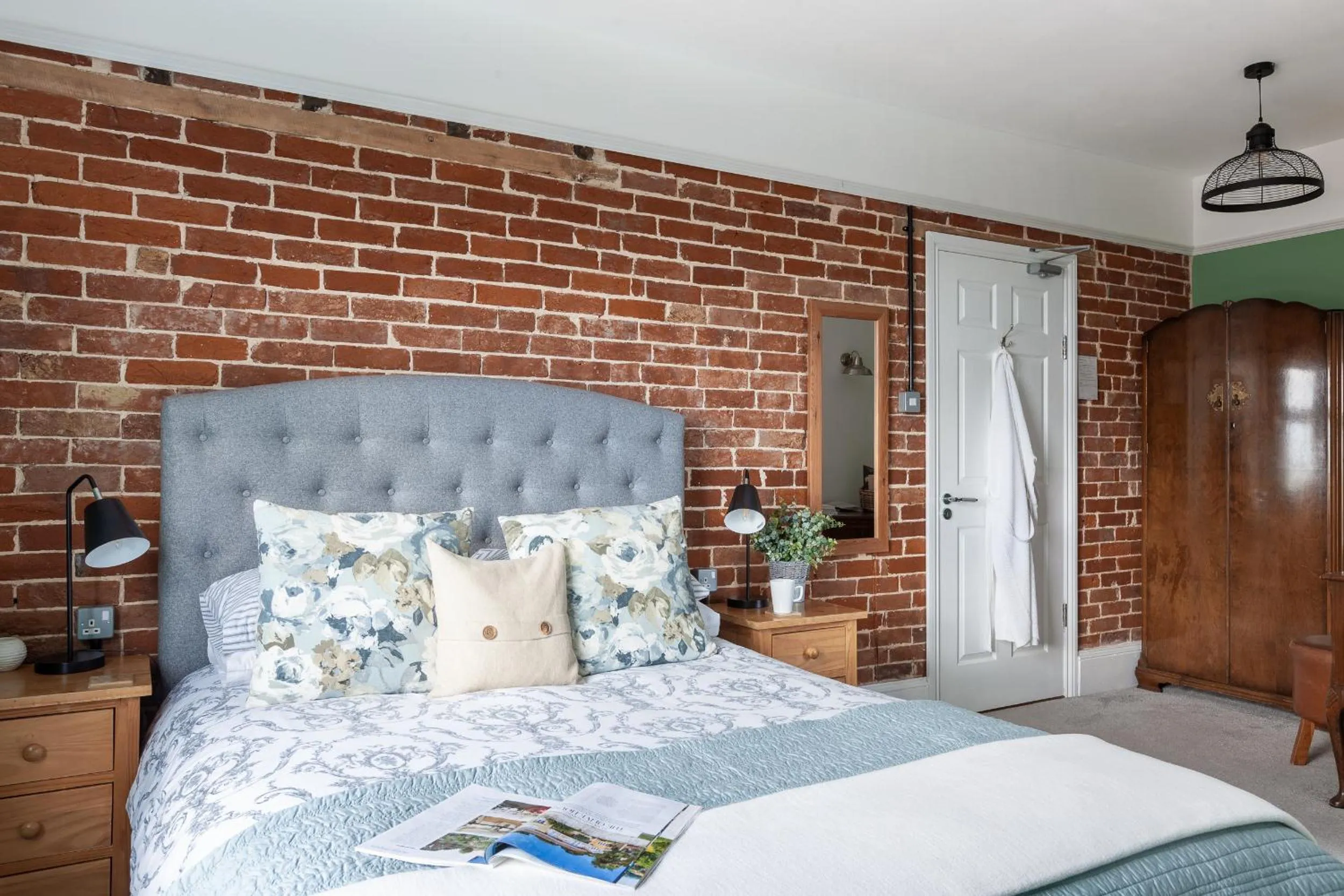 Bedroom, Bed in The Caledon Guest House