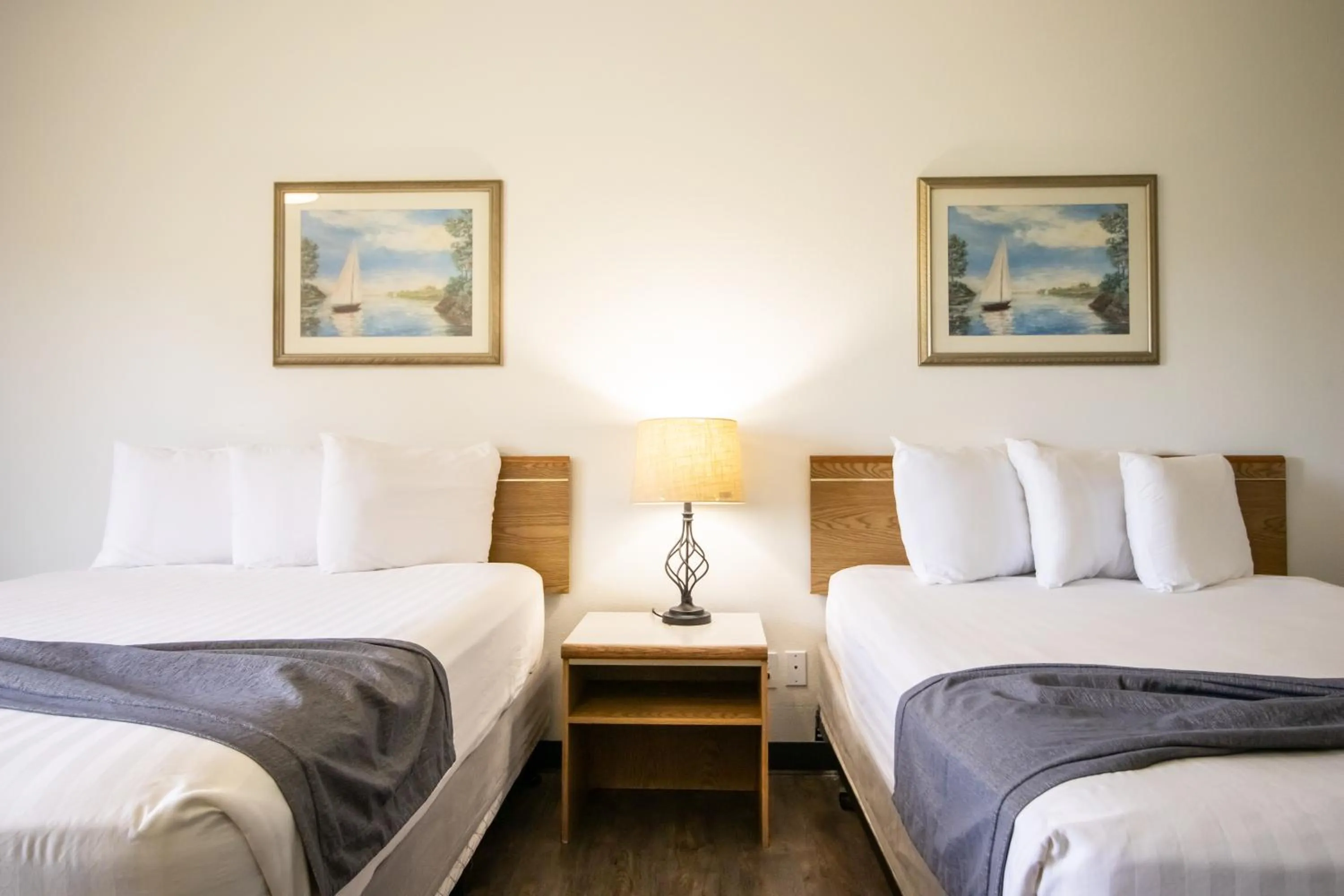 Bed in The Tillamook Inn