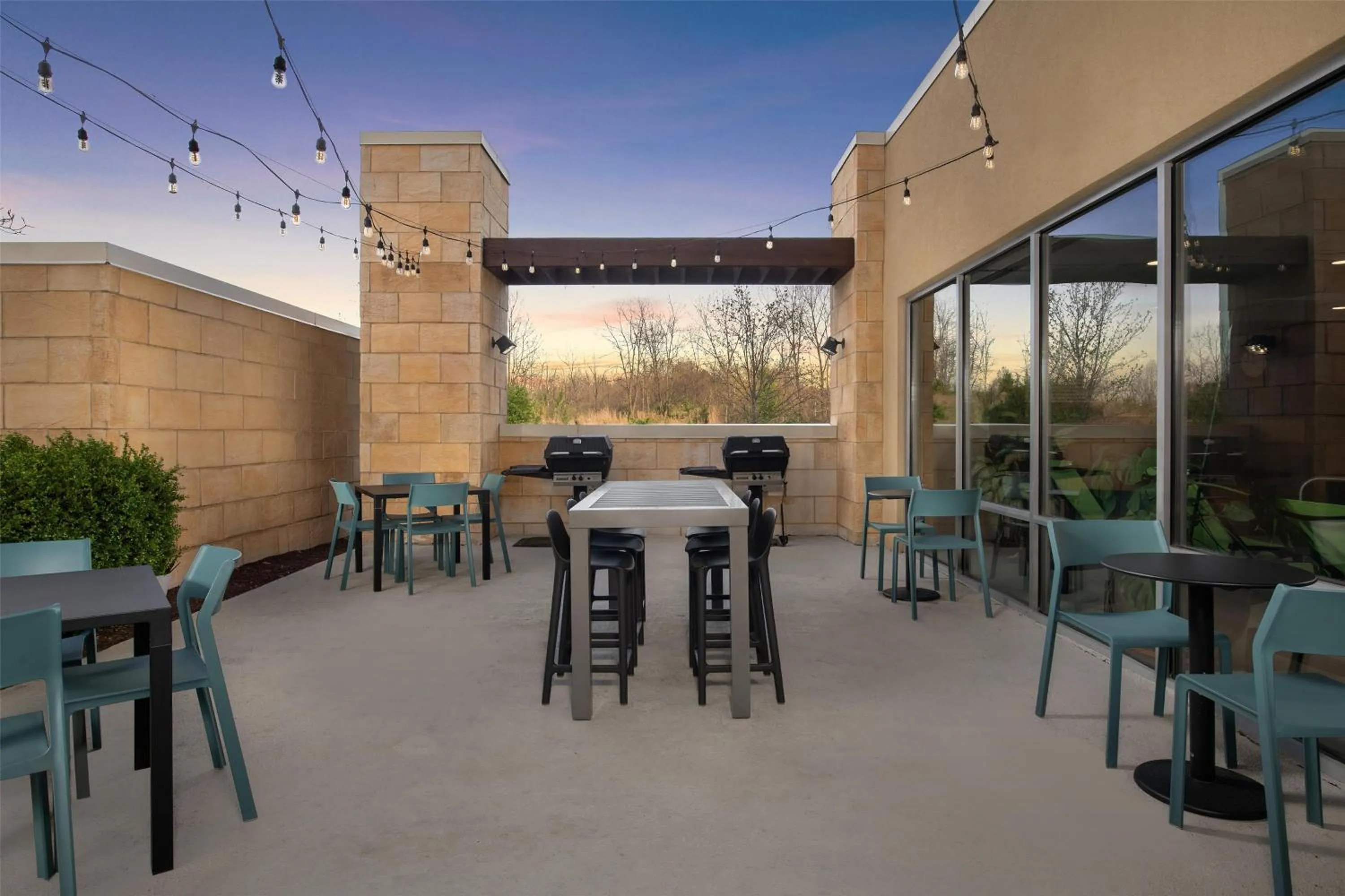 Patio in Home2 Suites Nashville Airport