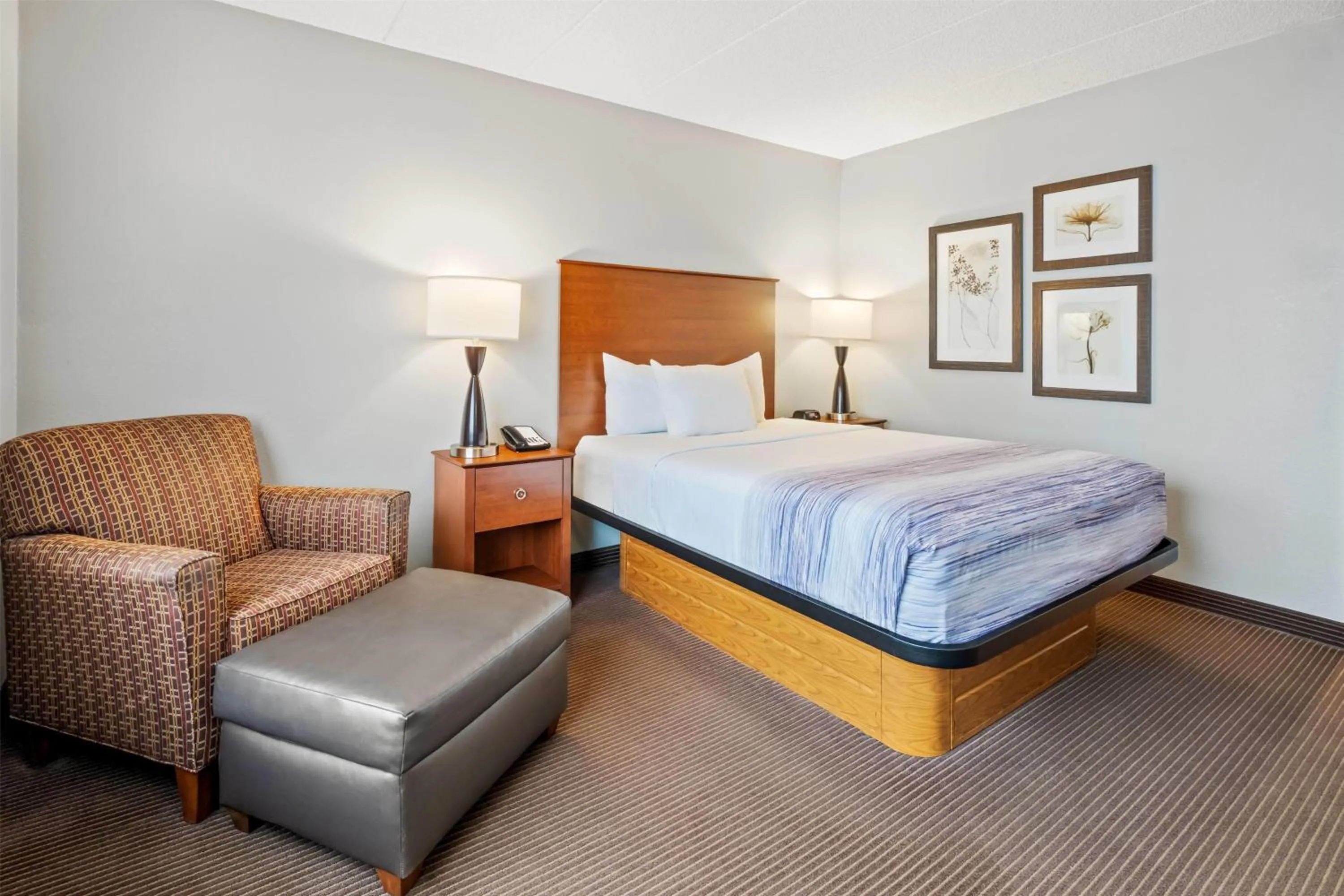 Photo of the whole room, Bed in AmericInn by Wyndham Bismarck