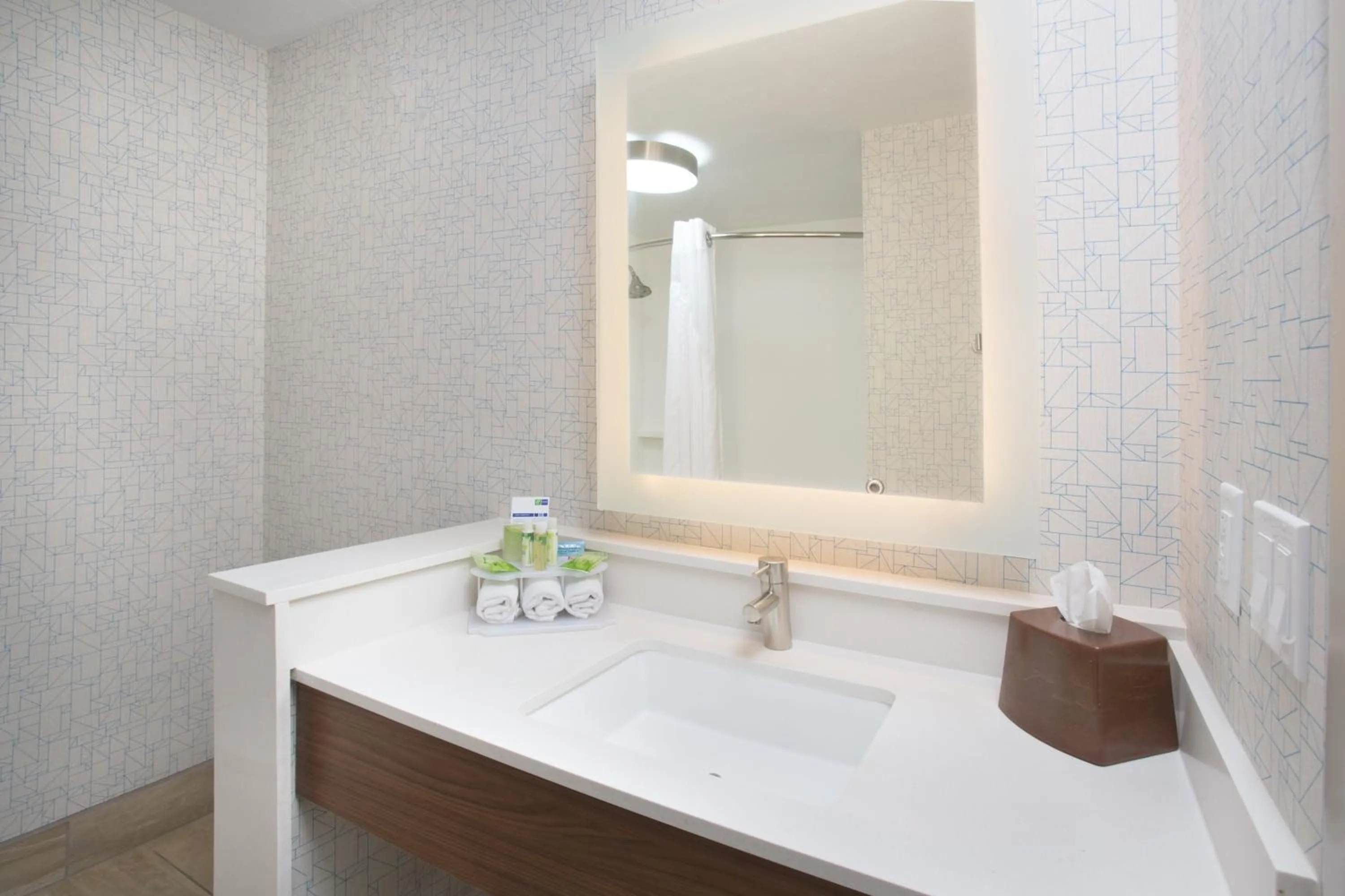 Photo of the whole room in Holiday Inn Express Salt Lake City Downtown by IHG