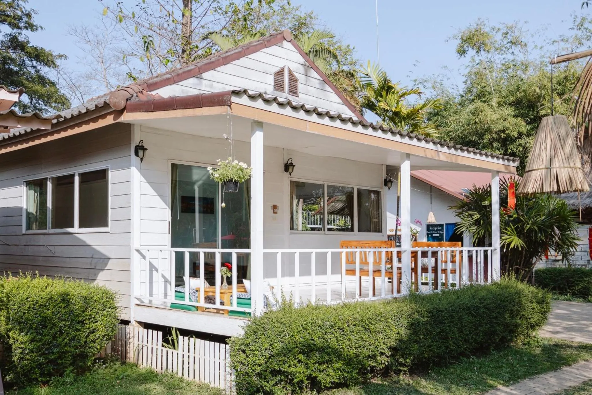 Baan Pai Riverside Resort