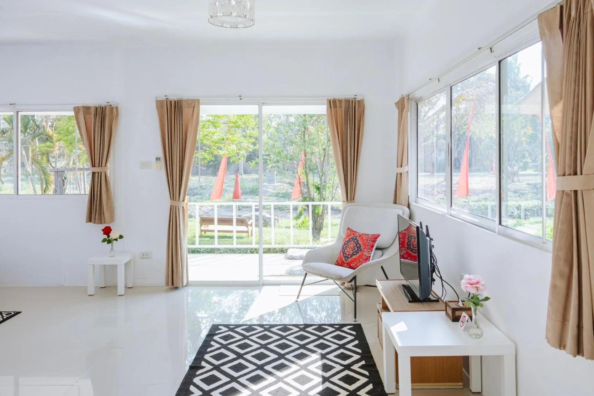 Baan Pai Riverside Resort