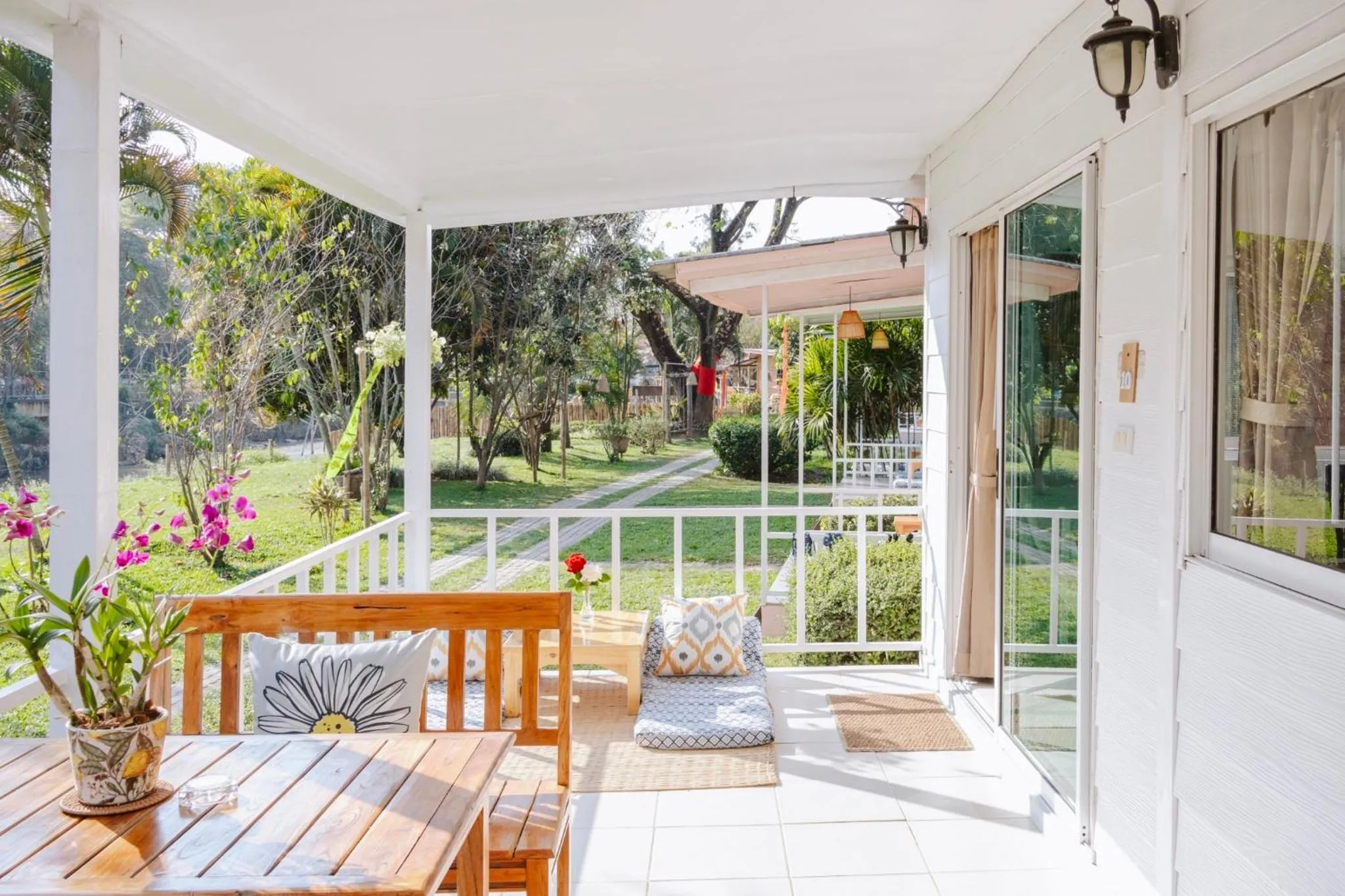 Baan Pai Riverside Resort