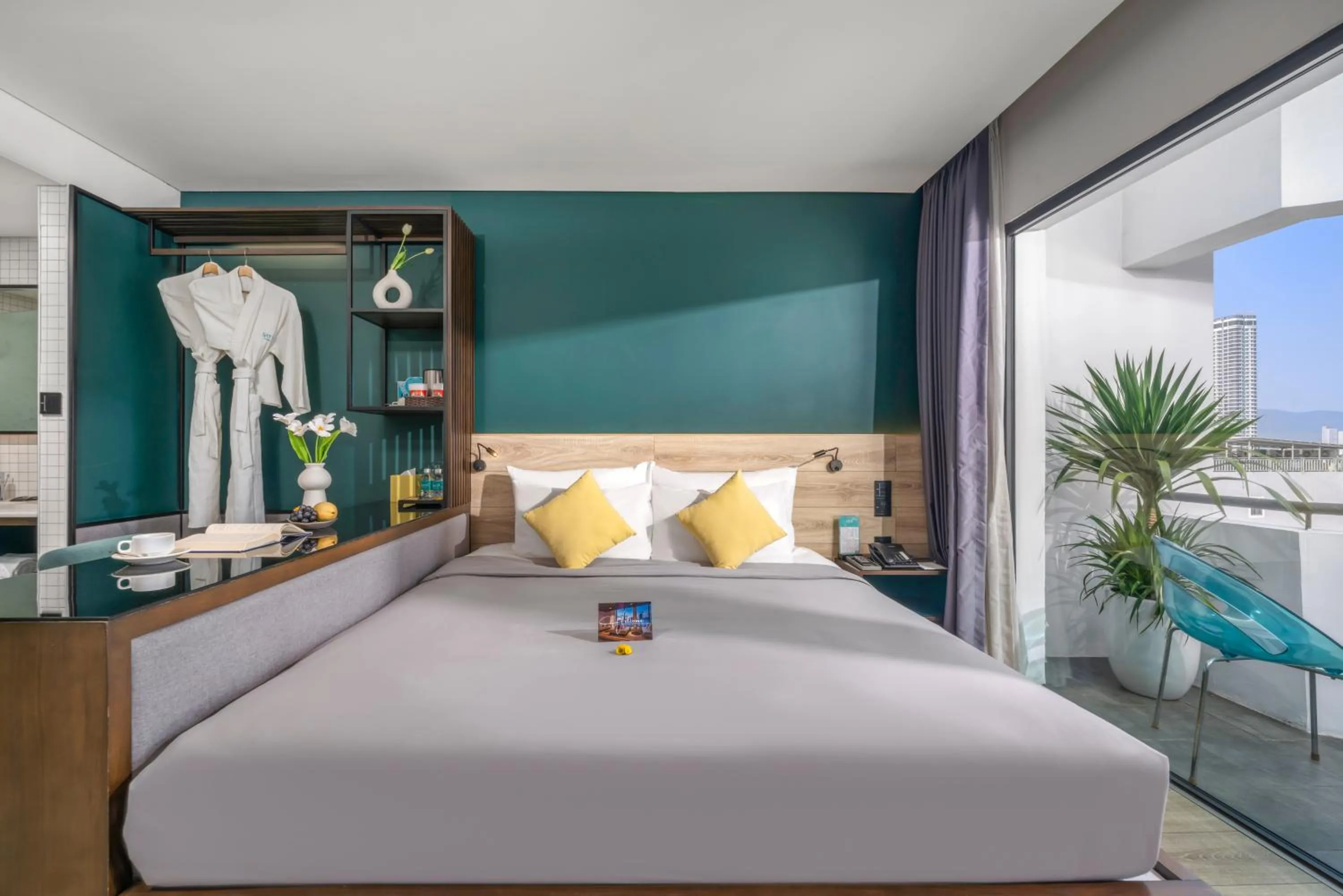 Bed in Satya Da Nang Hotel Han Market