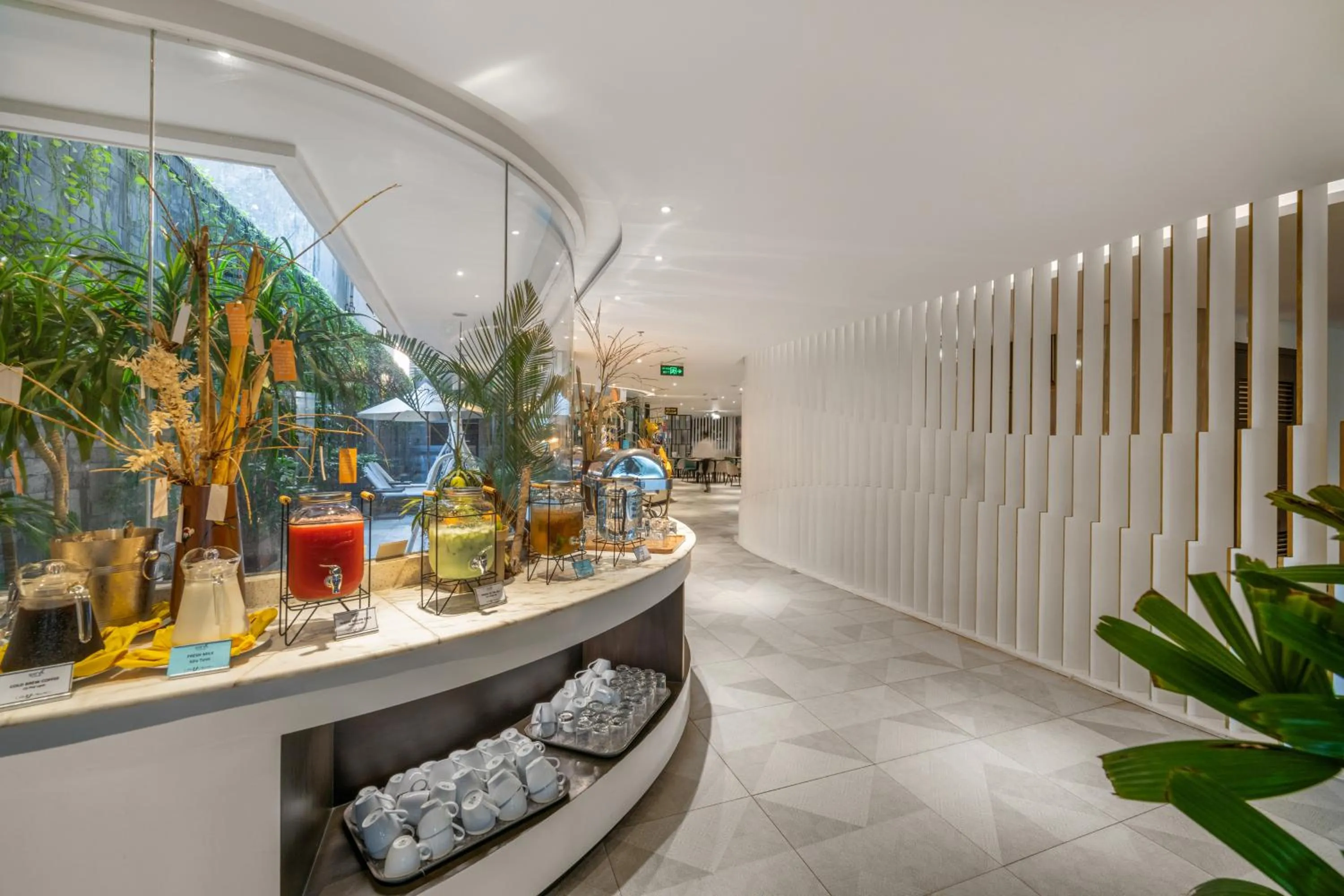 Food and drinks in Satya Da Nang Hotel Han Market