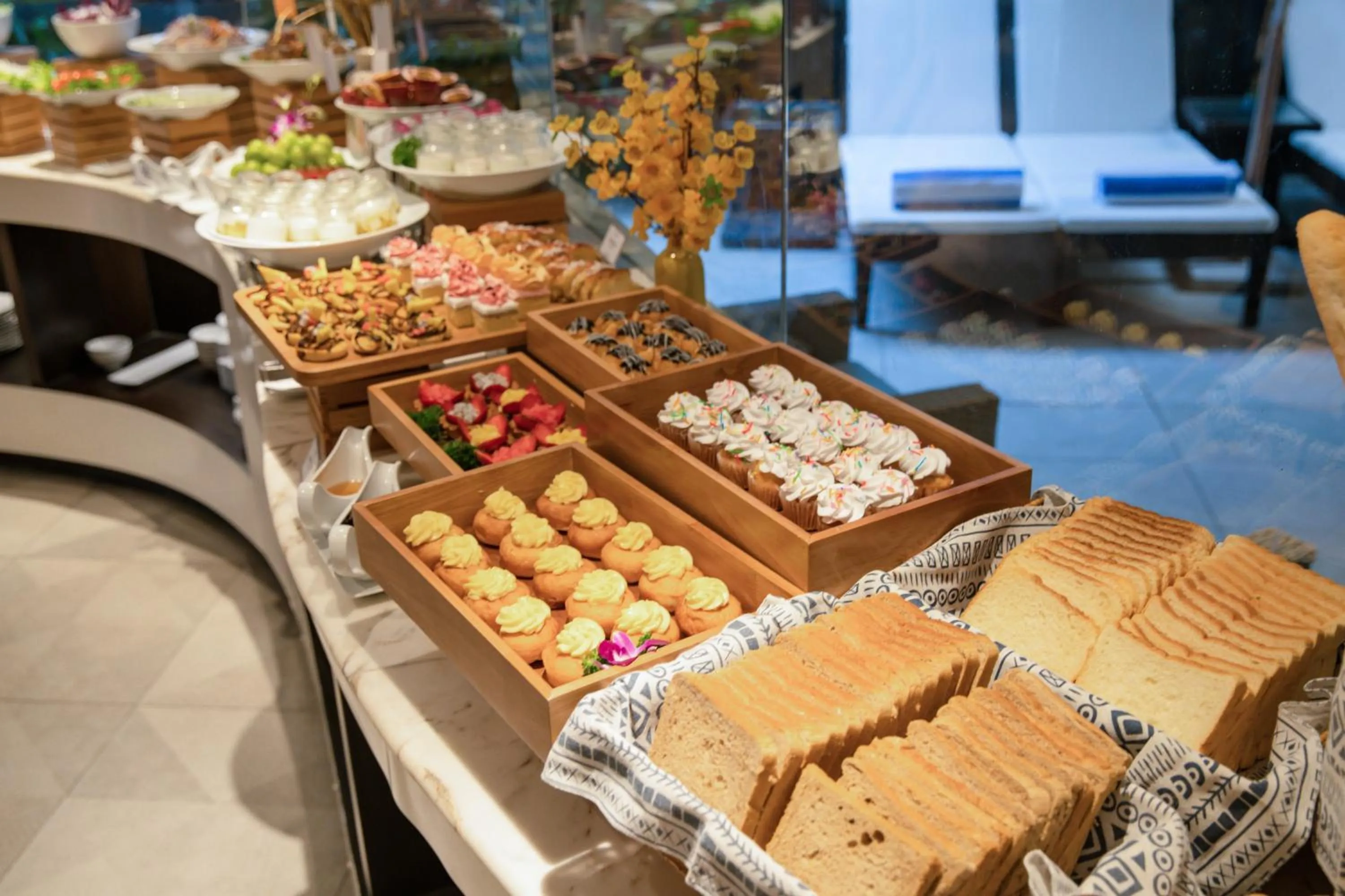 Food and drinks in Satya Da Nang Hotel Han Market