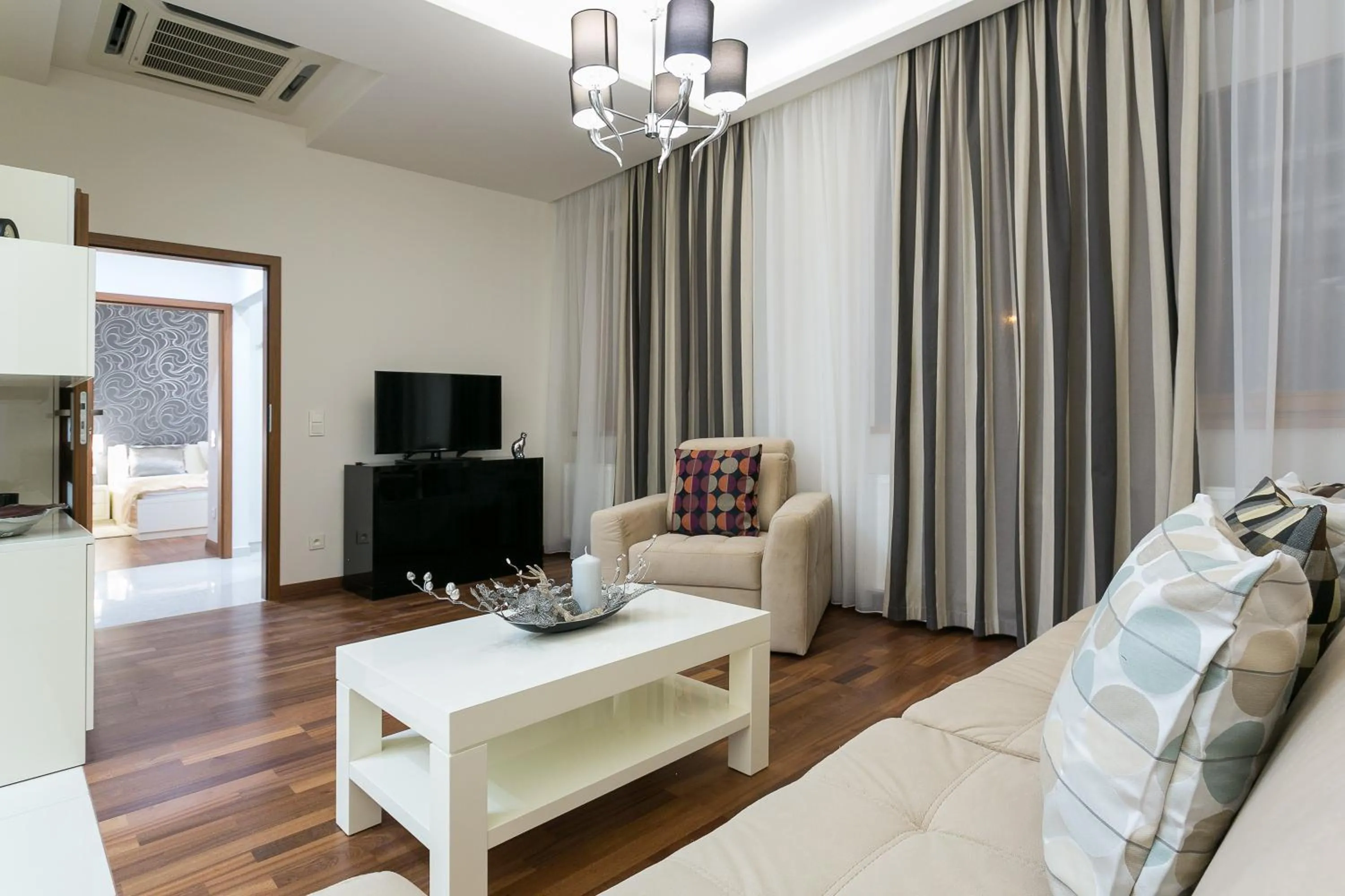 Communal lounge/ TV room in VIP Apartamenty Gorące Źródła